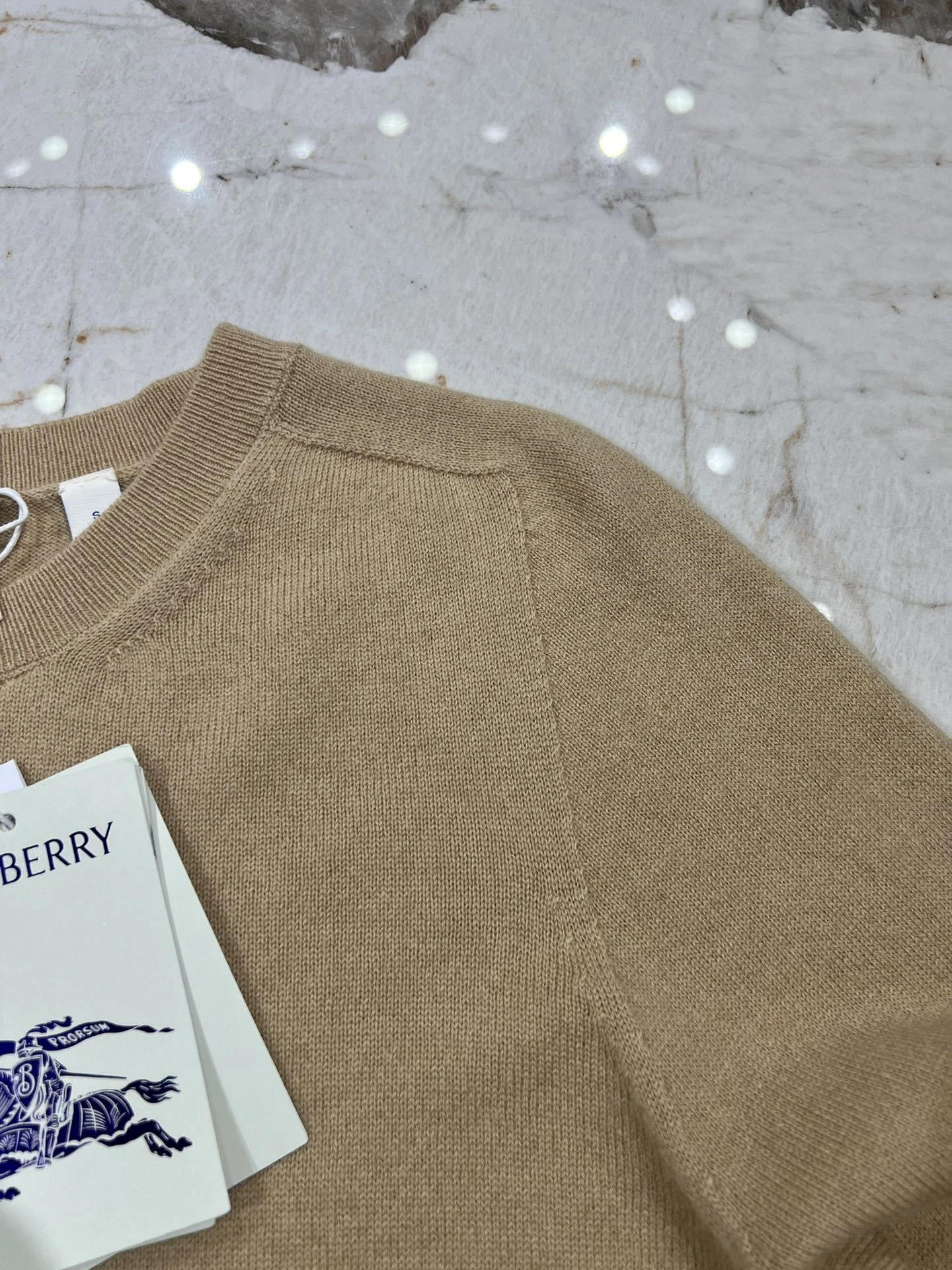 victoria- 2ur25rry cashmere embroidery item:D-F140J2102