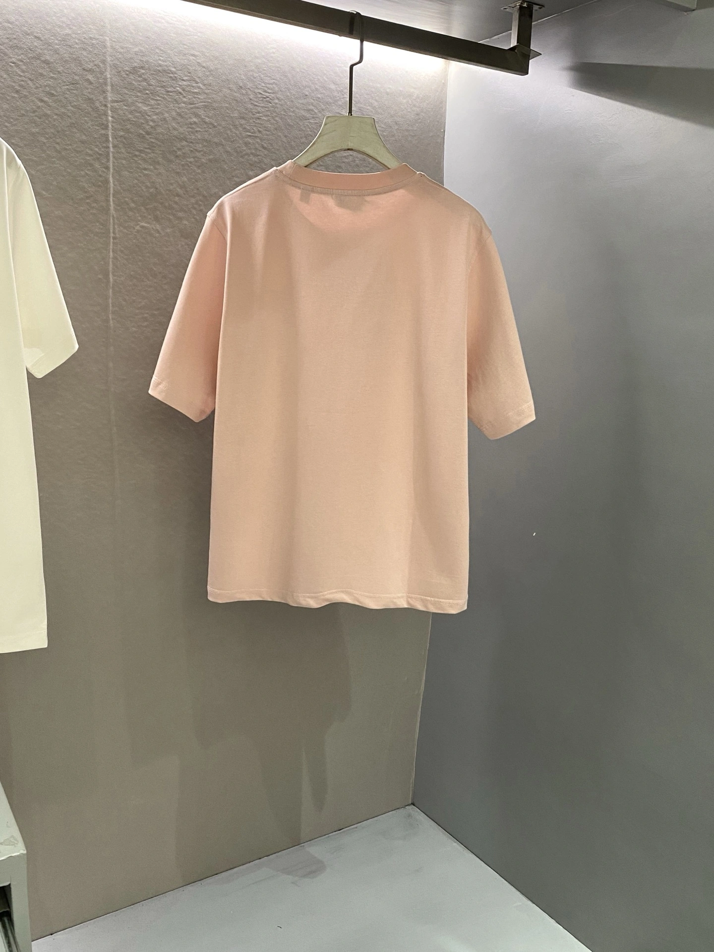 victoria- 2ur25rry item:E-F361D2802