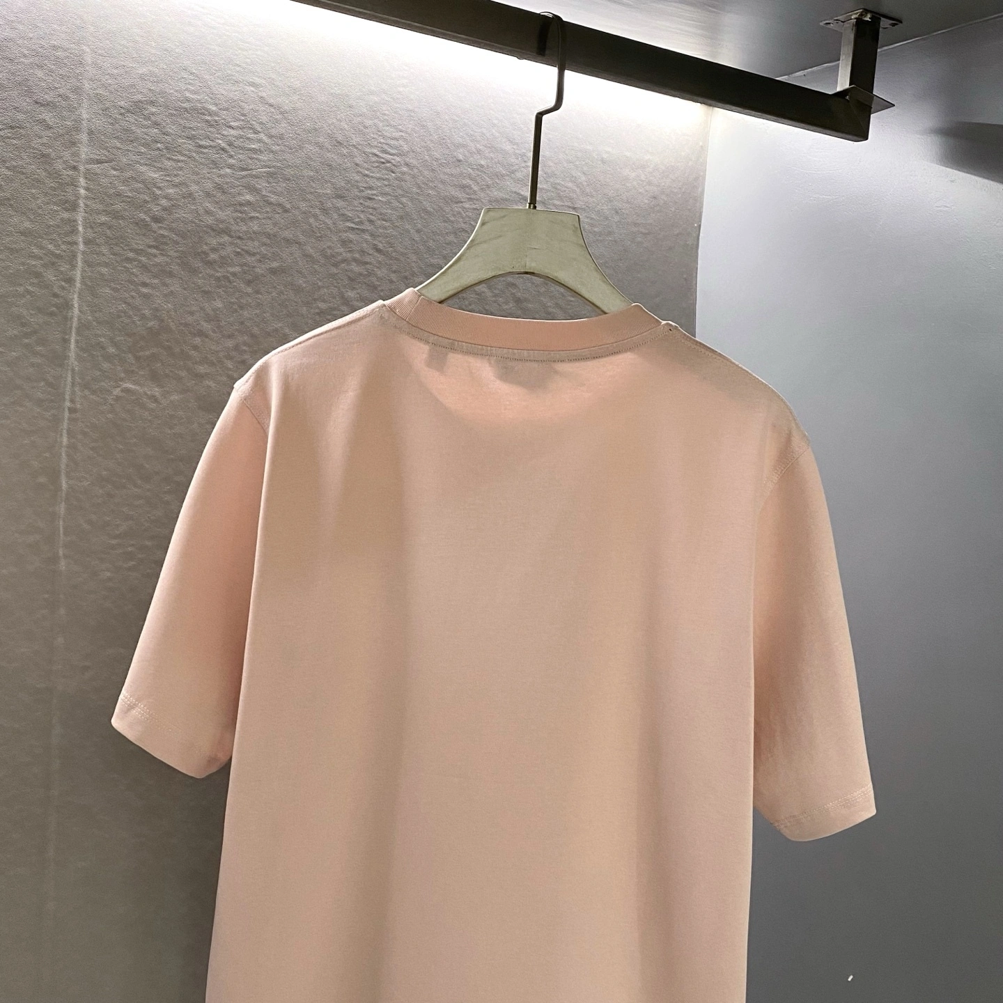 victoria- 2ur25rry item:E-F361D2802