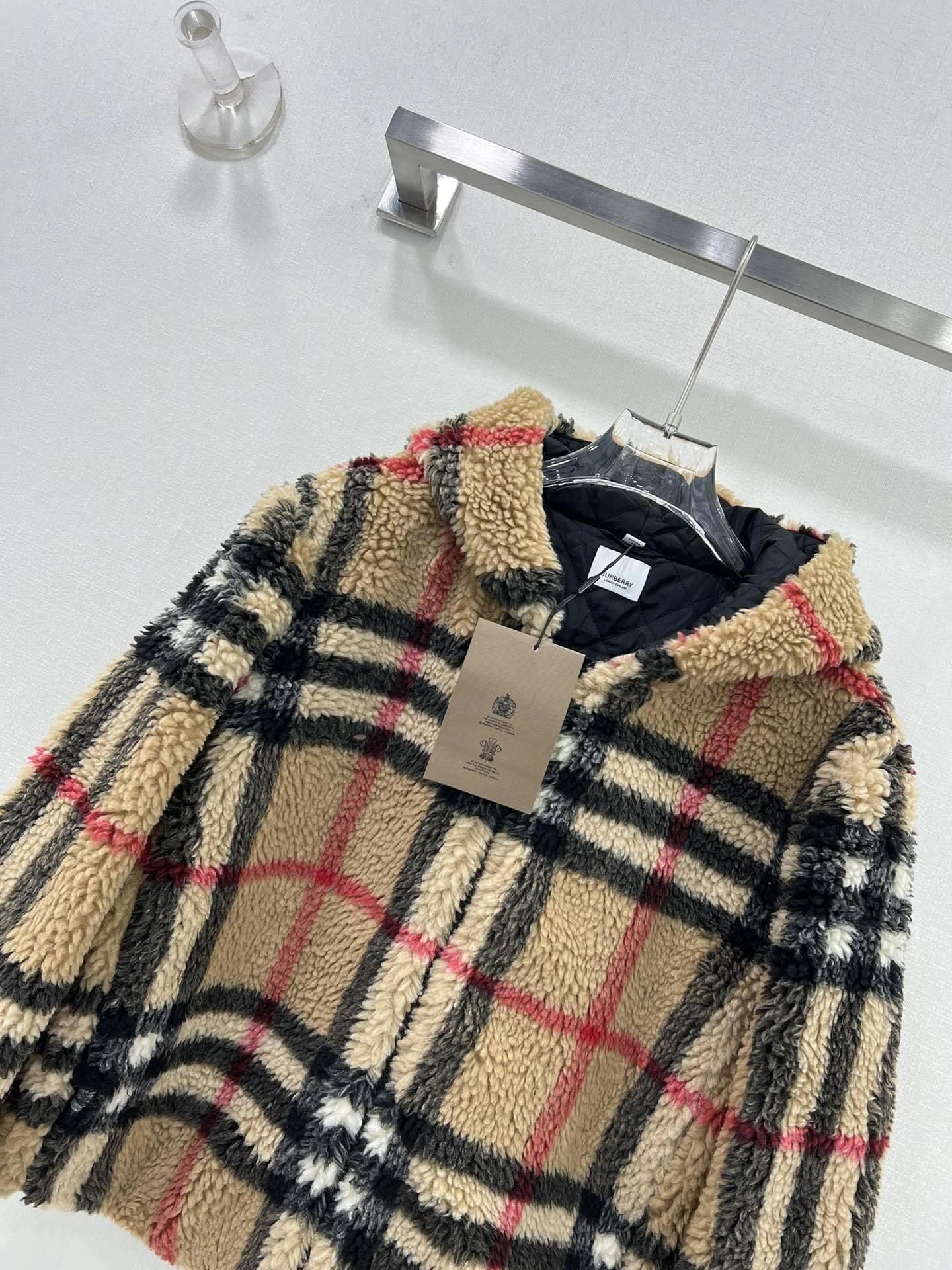 victoria- 2ur25rry lamb wool item:D-F245K0712