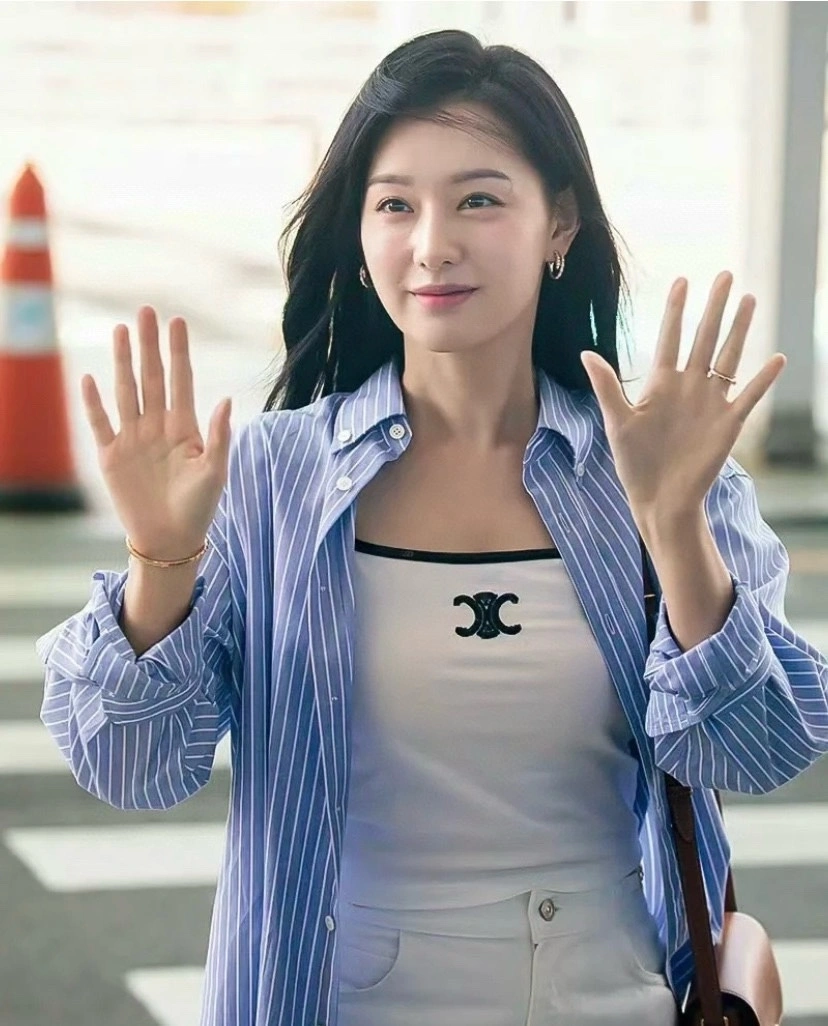 victoria- 358i95 item:D-F240G0950