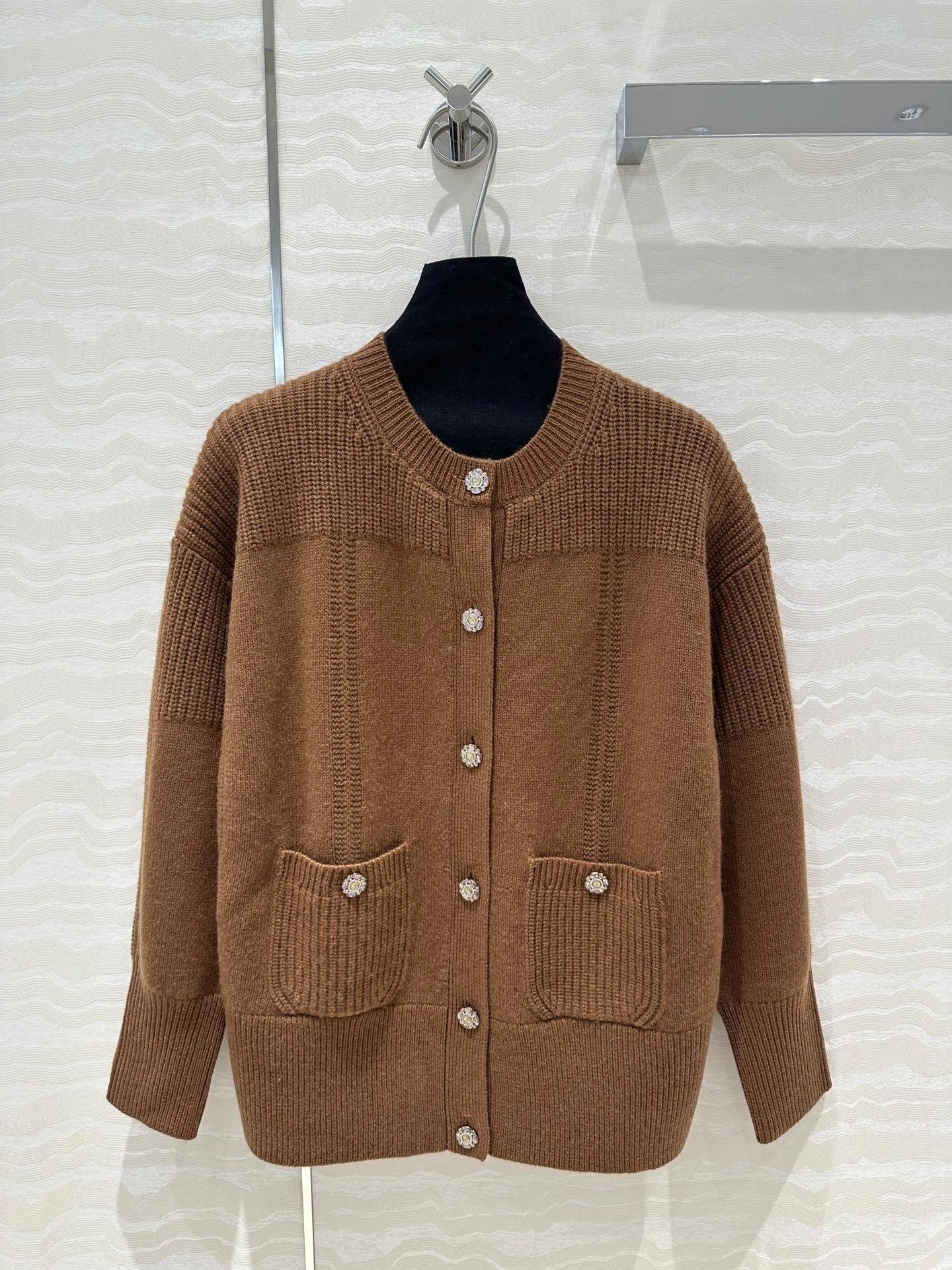 victoria- 3h1958 100% cashmere item:D-F240G2620