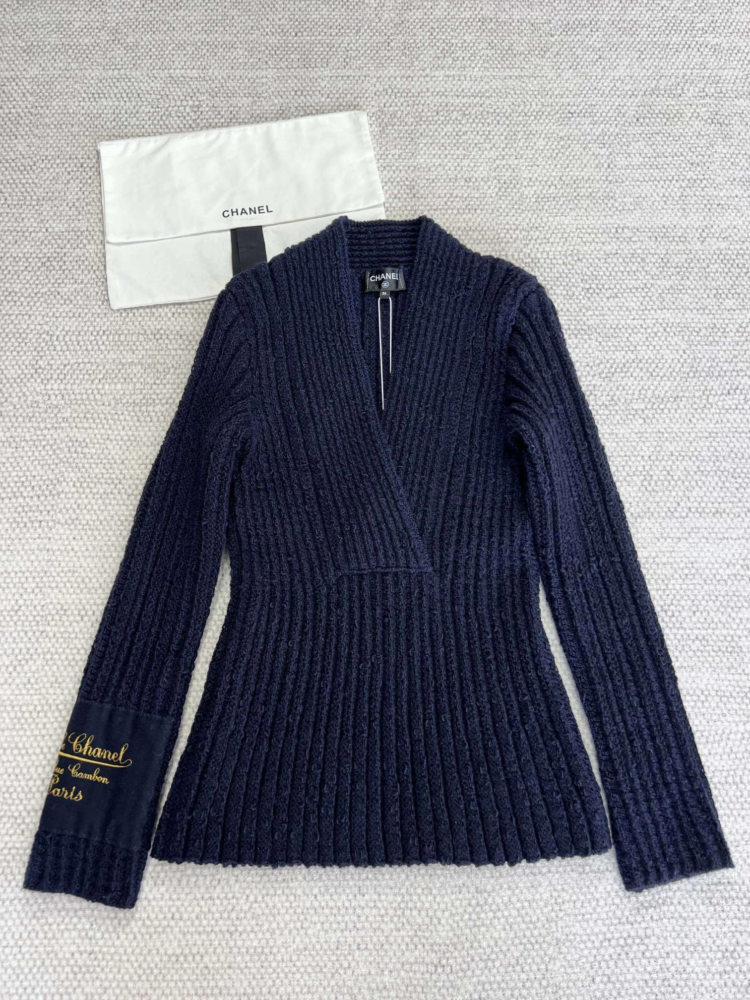 victoria- 3h1958 100% wool item:D-F244K0901