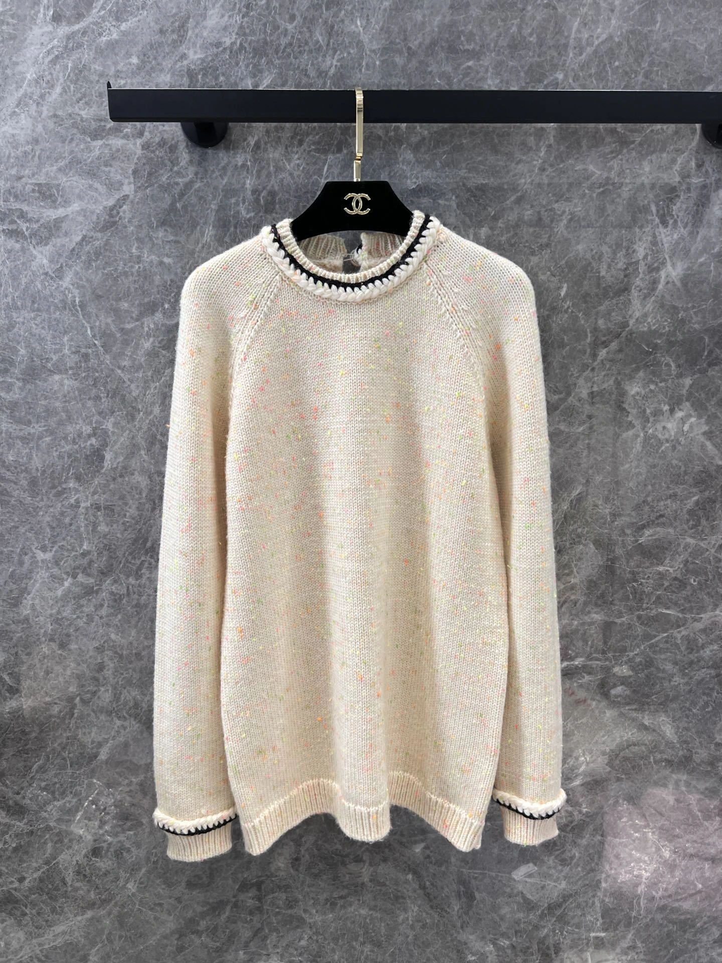 victoria- 3h1958 2Colour item:E-F240A0277-2