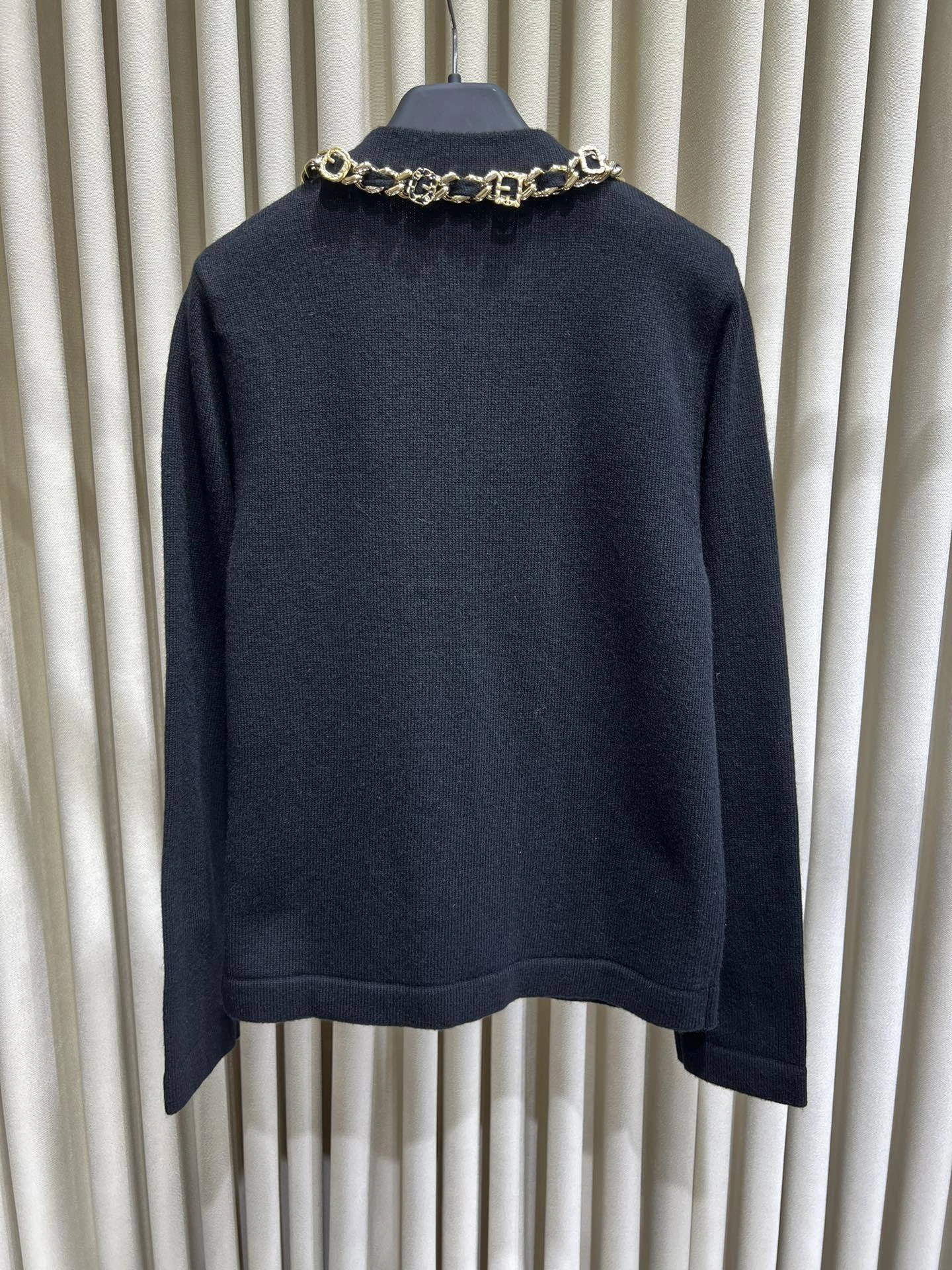 victoria- 3h1958 cashmere item:D-F140J5008