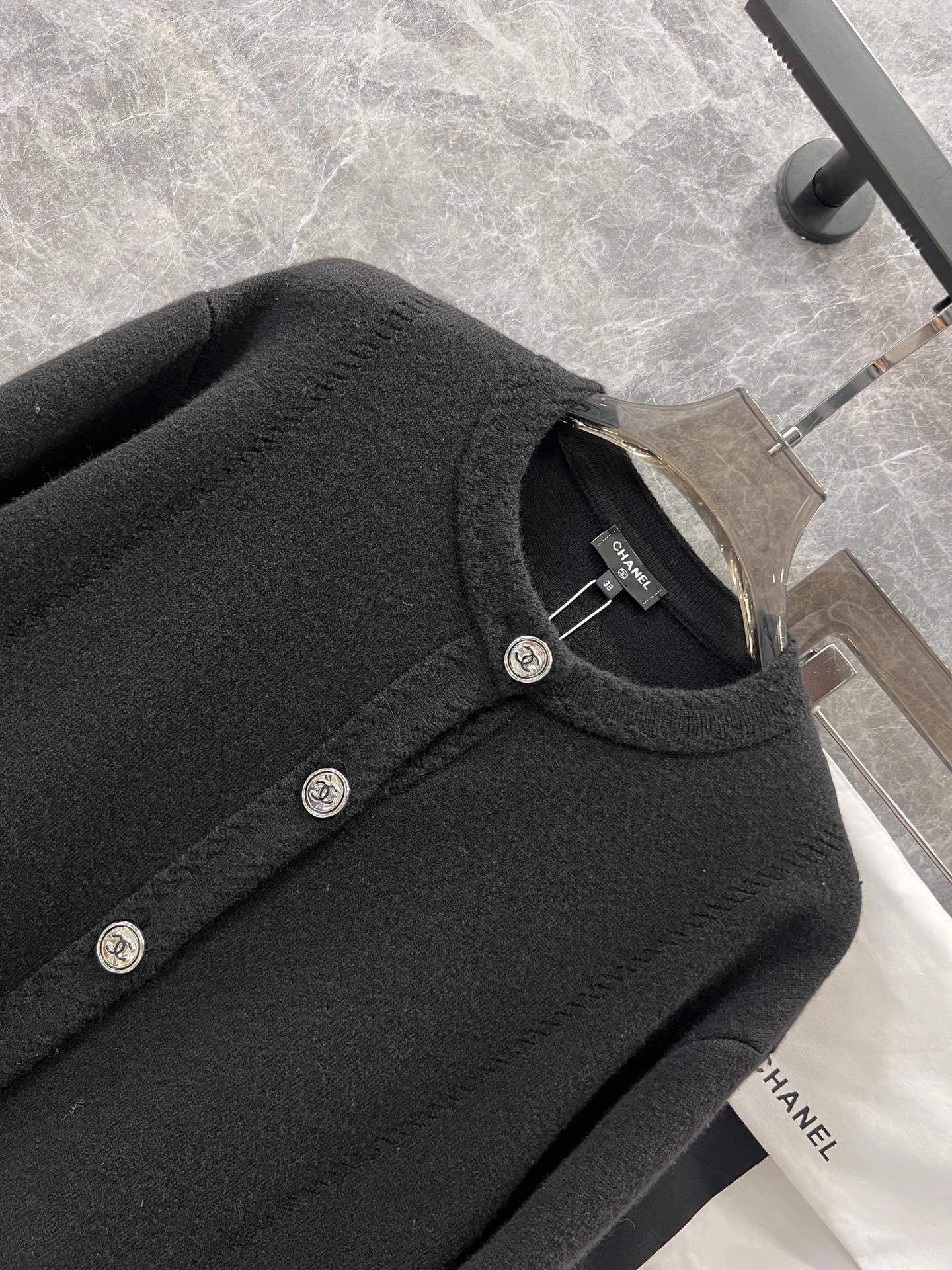 victoria- 3h1958 cashmere item:D-F240J5501