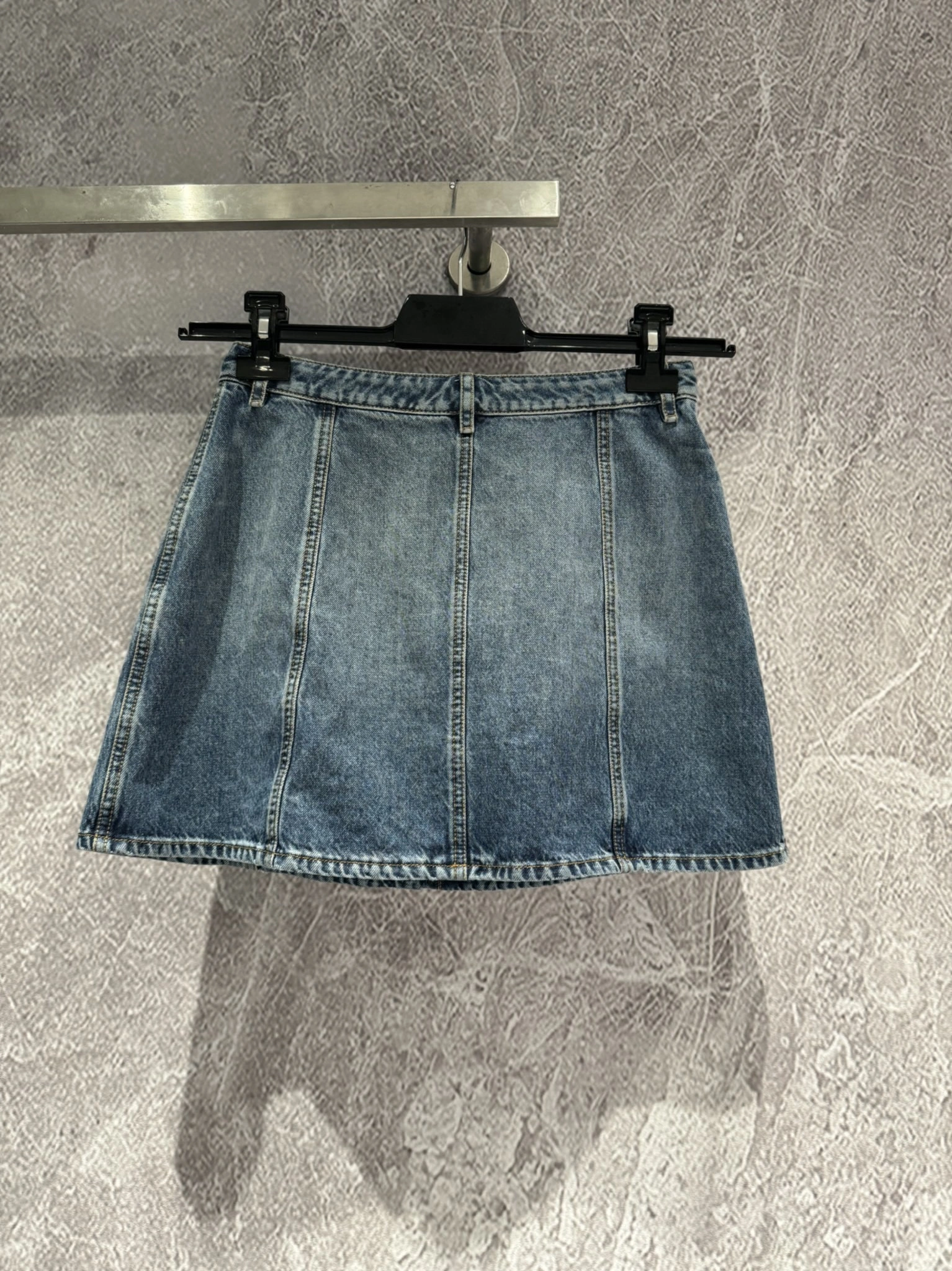 victoria- 3h1958 item:D-F240G2716