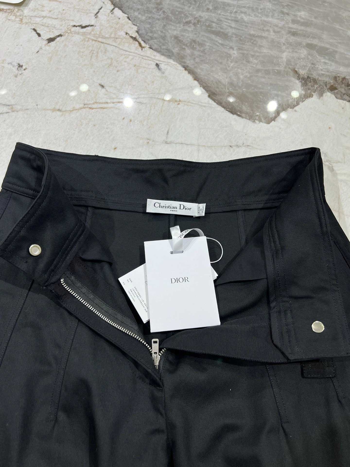 victoria- 4ior 2Colour item:D-F140J5004-2