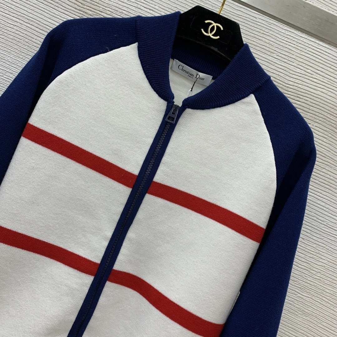 victoria- 4ior cashmere wool item:E-F044A0331