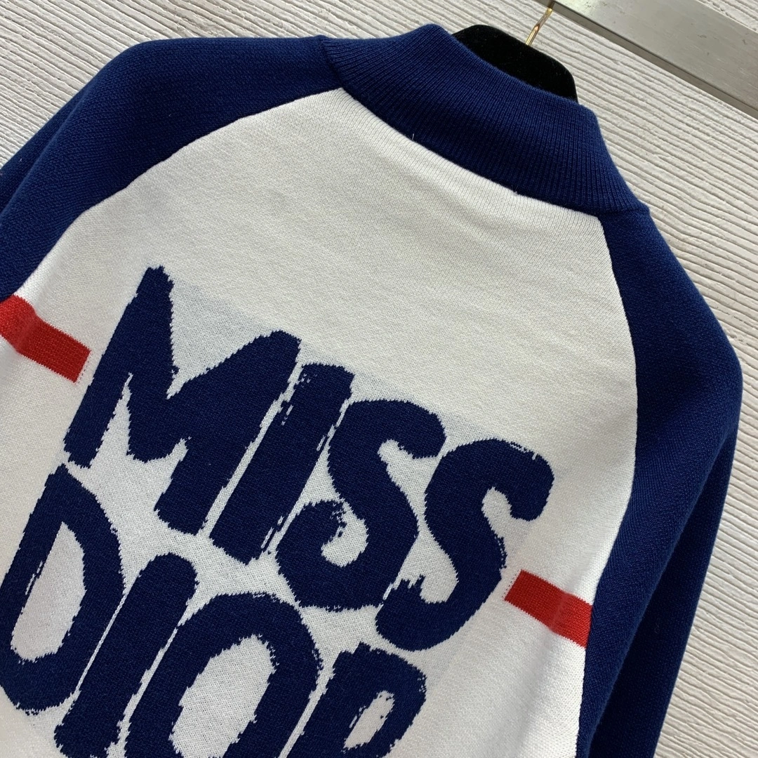victoria- 4ior cashmere wool item:E-F044A0331