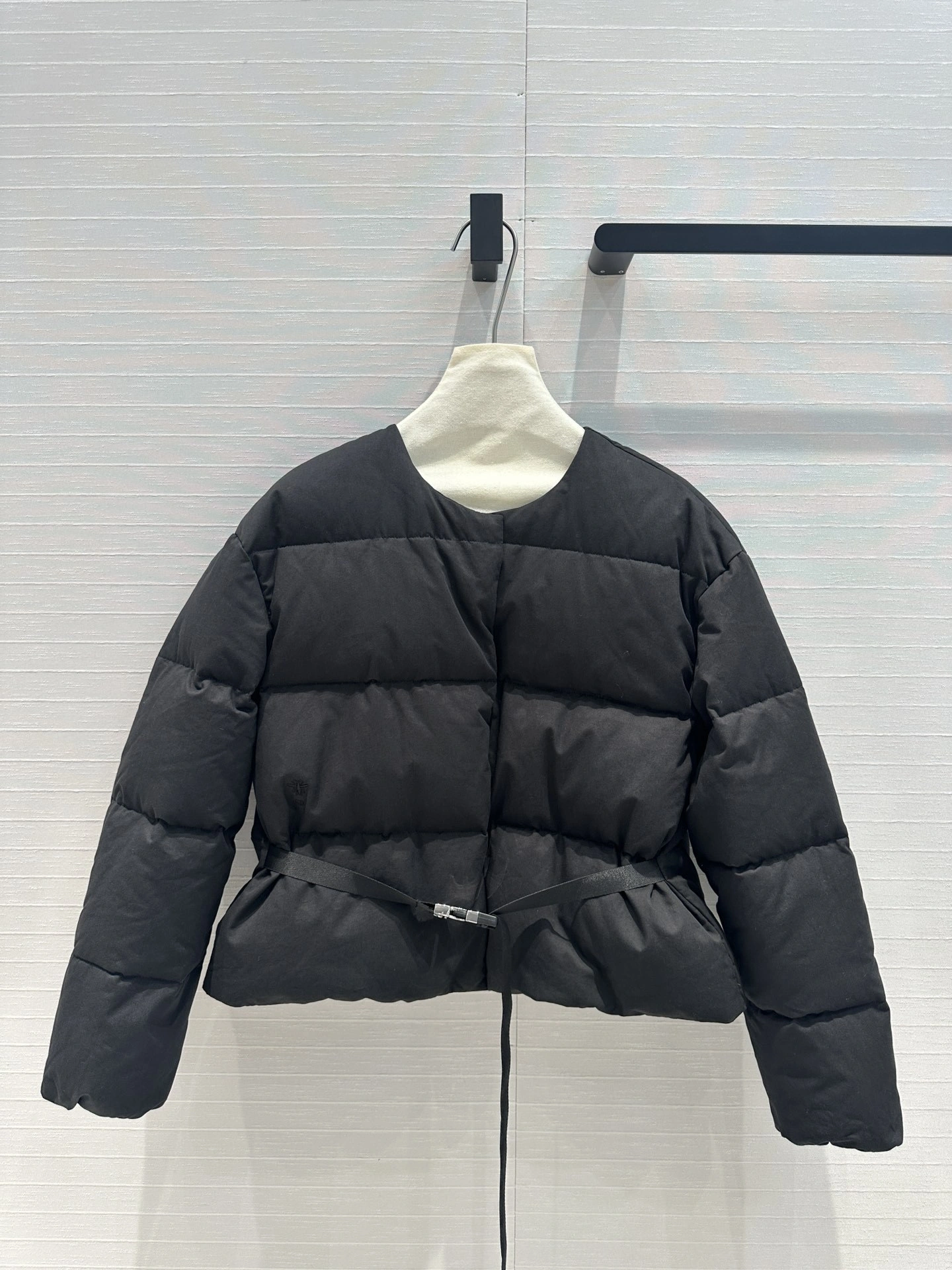 victoria- 4ior down jacket 2Colour item:D-F061I0611-2