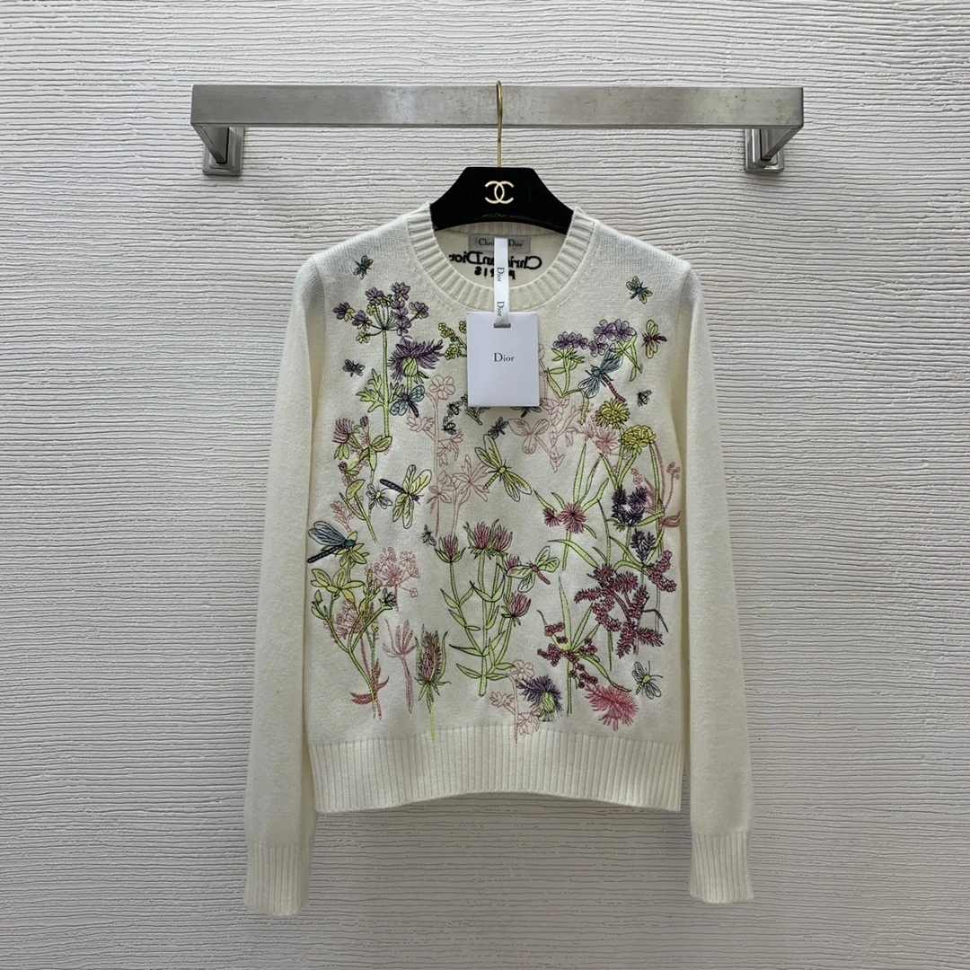victoria- 4ior embroidery 100% wool item:E-F044A0493