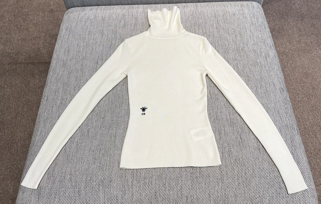victoria- 4ior embroidery wool cashmere 2Colour item:D-F245K0332-2