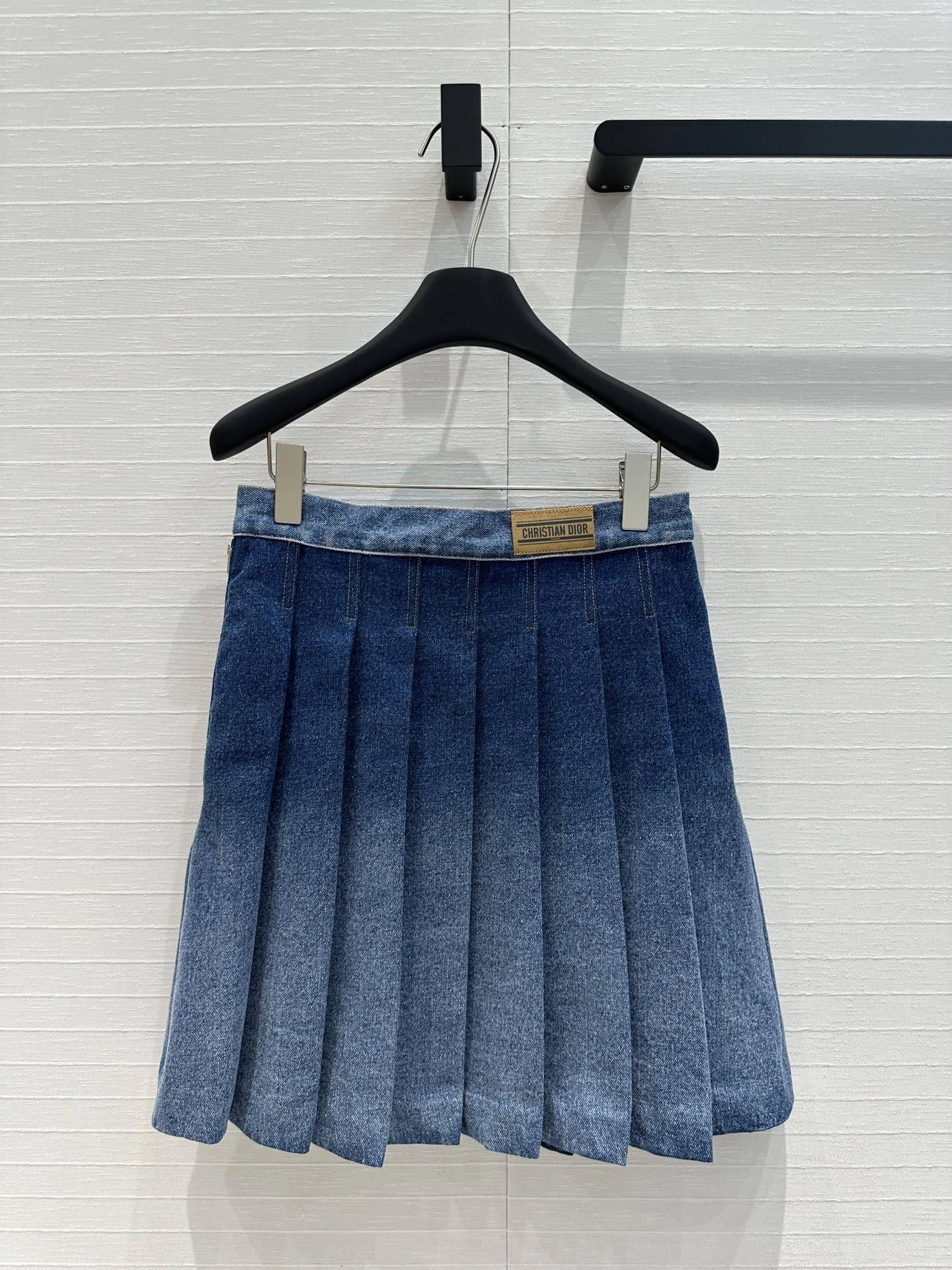 victoria- 4ior item:D-F061H1519