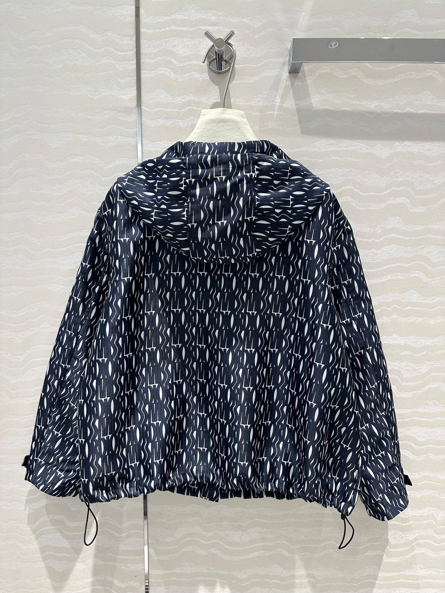 victoria- 4ior item:D-F061I0616