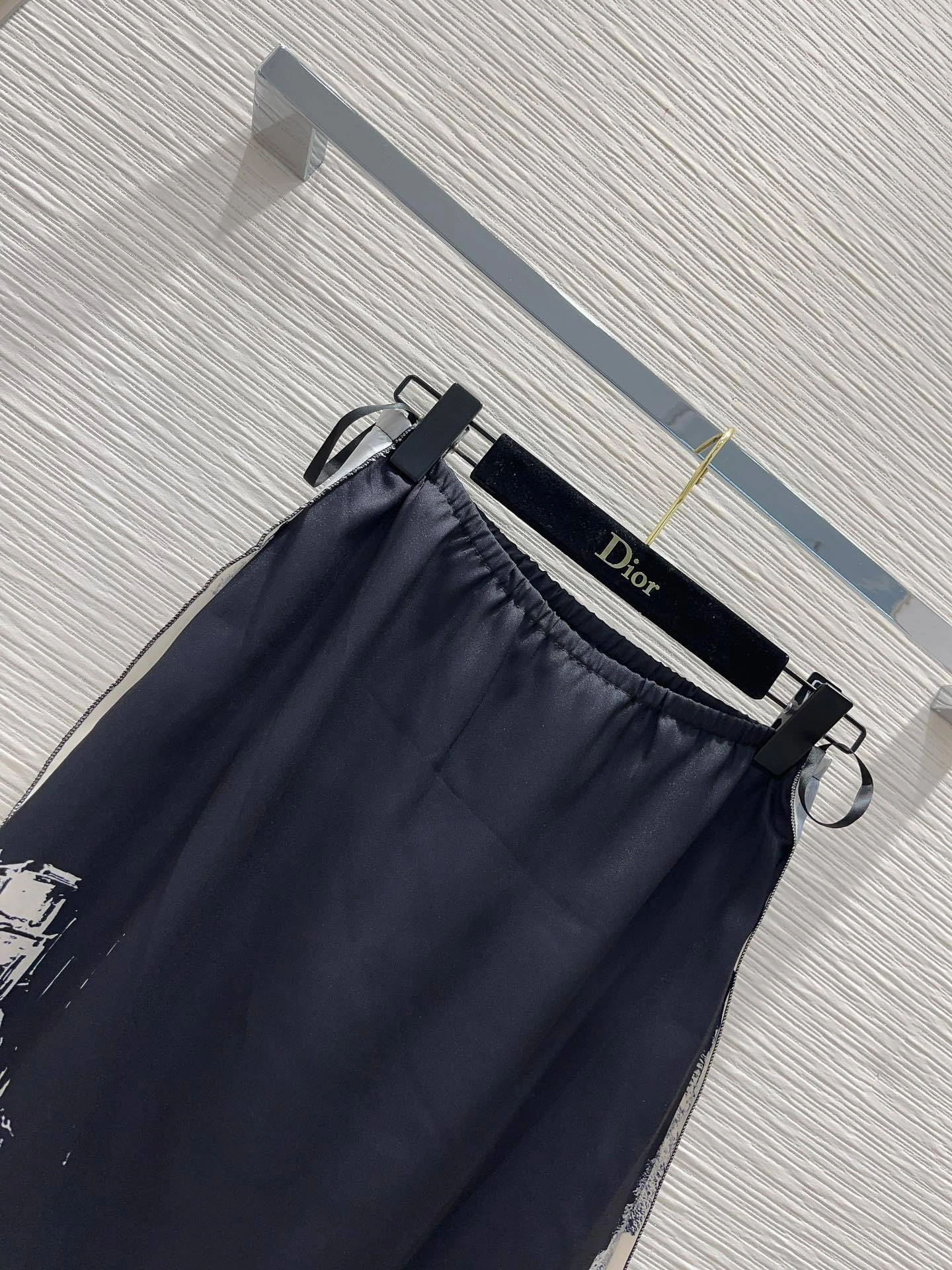 &victoria- 4ior item:D-F240E3041