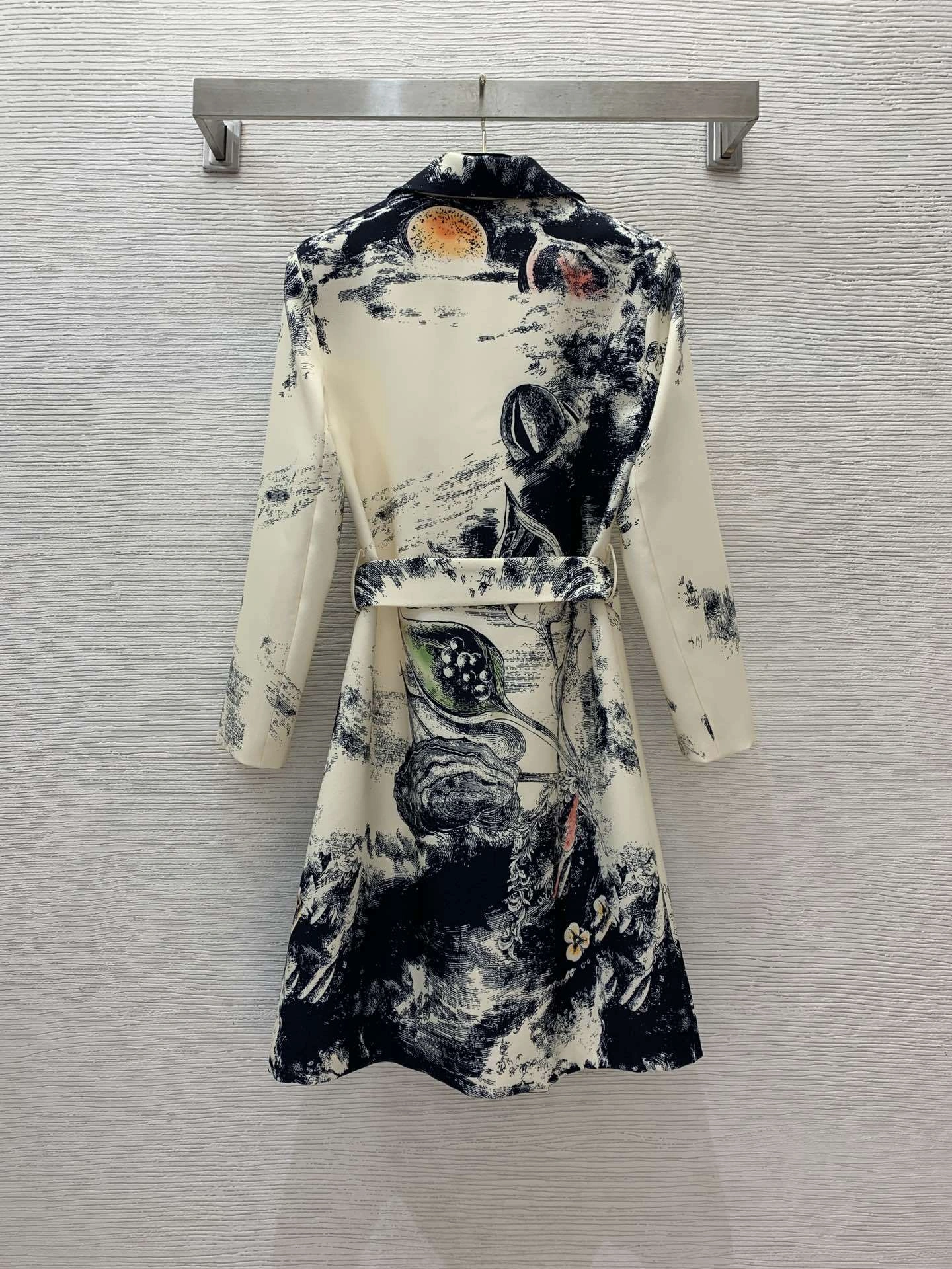 victoria- 4ior item:E-F044A0325