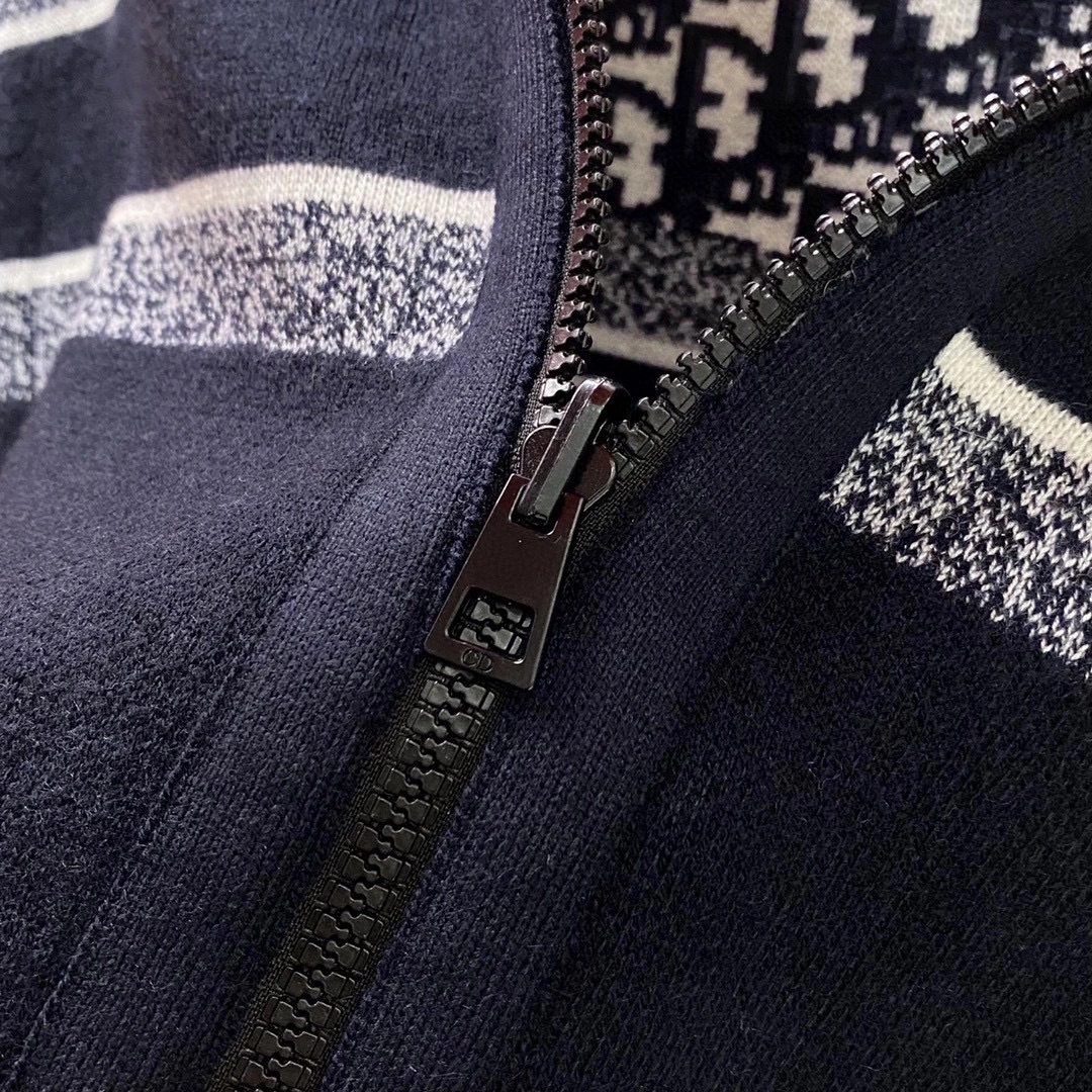 victoria- 4ior reversible cashmere item:D-F054J2110
