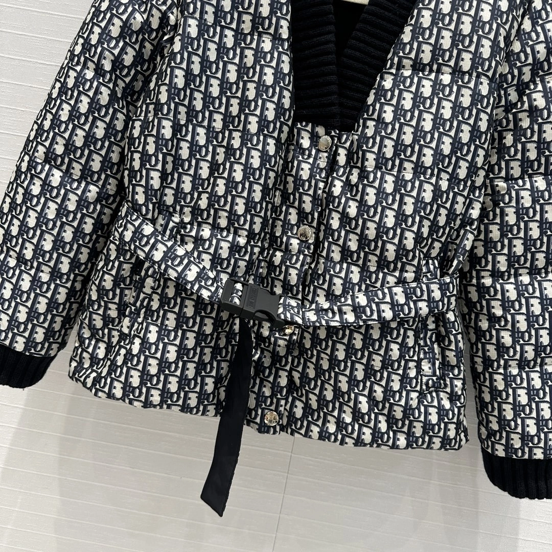 victoria- 4ior reversible down jacket item:D-F061I0210