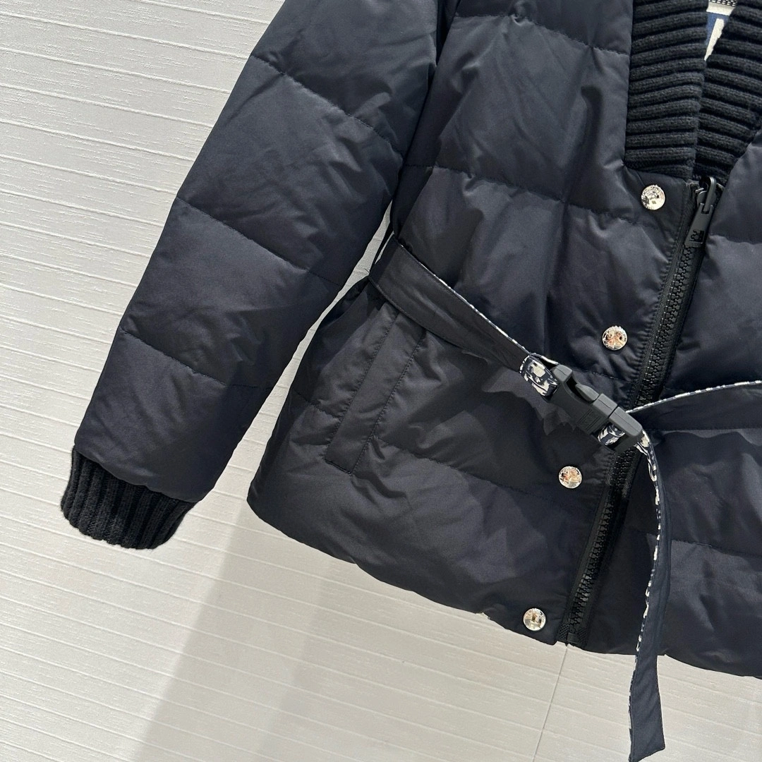 victoria- 4ior reversible down jacket item:D-F061I0210