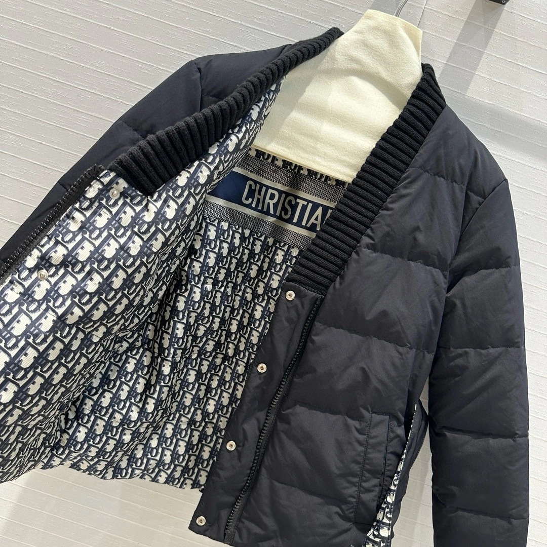 victoria- 4ior reversible down jacket item:D-F061I0210