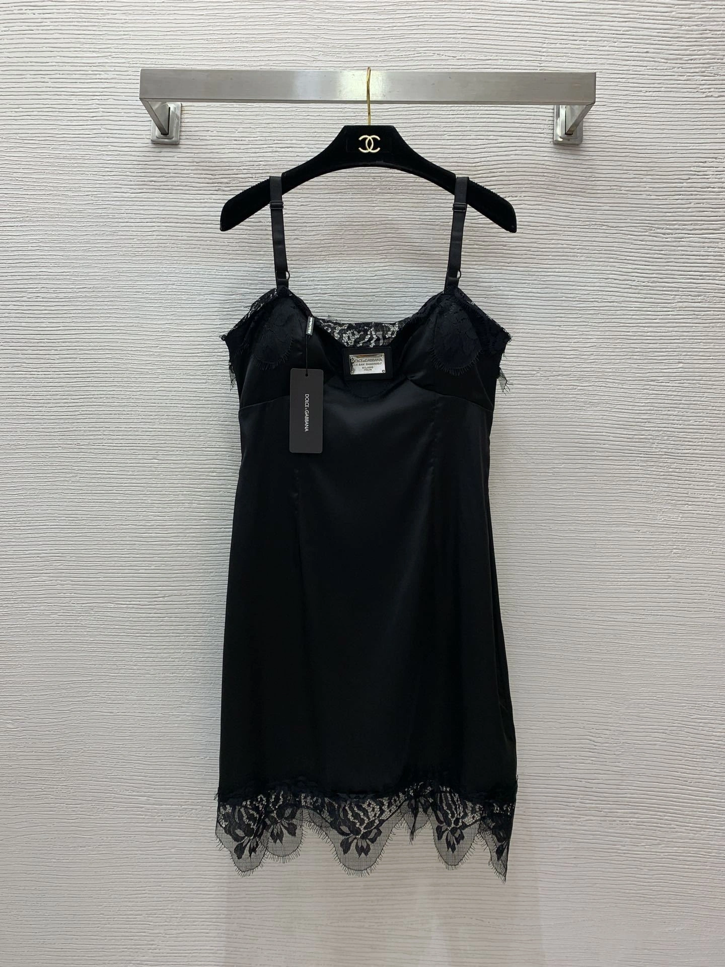 victoria- 4o835& item:E-F044A0218
