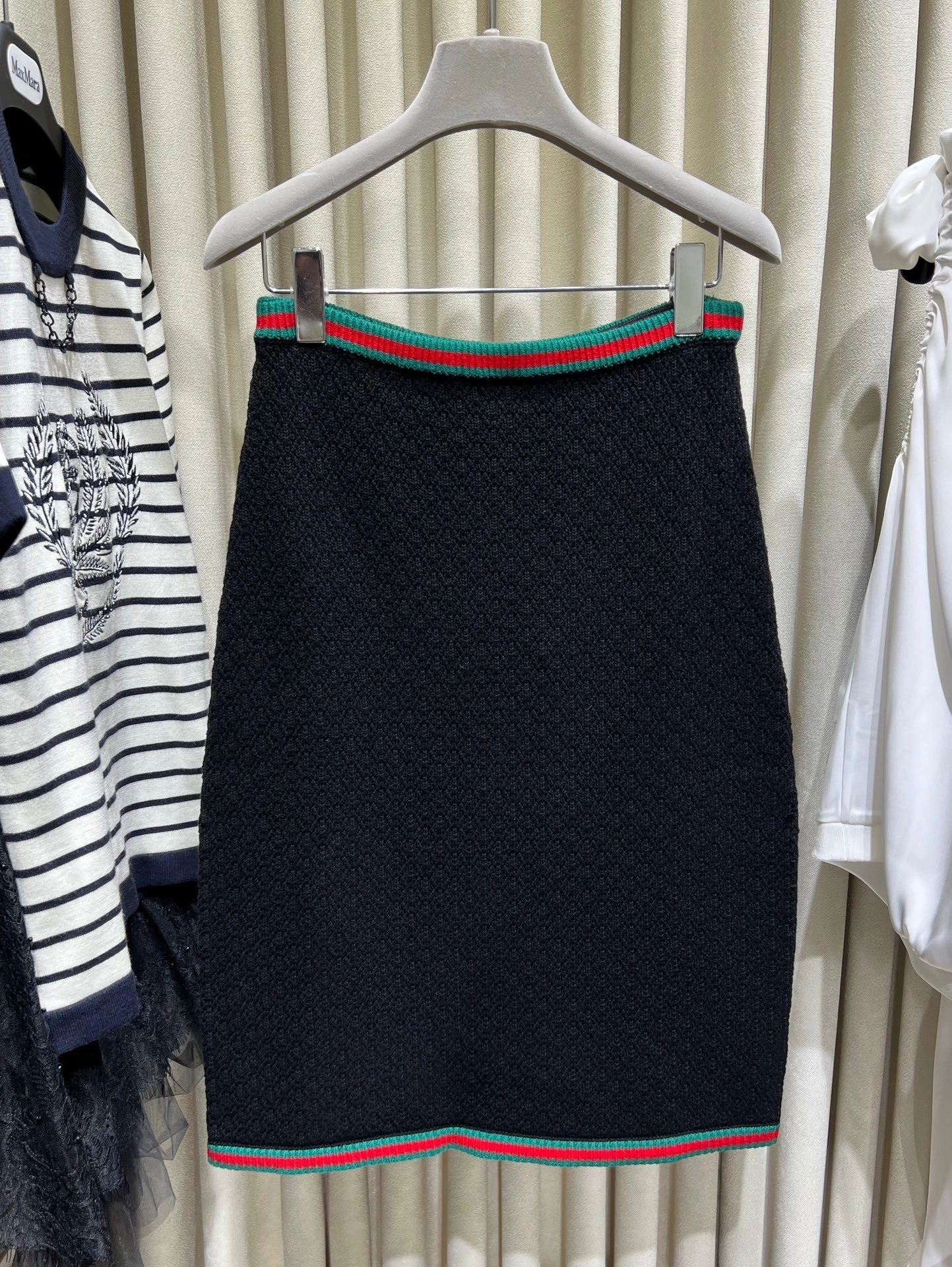 victoria- 6u33i item:D-F140G2456