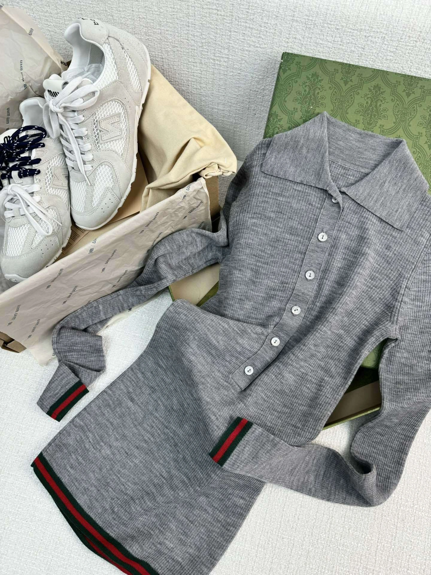 victoria- 6u33i item:D-F240E0719