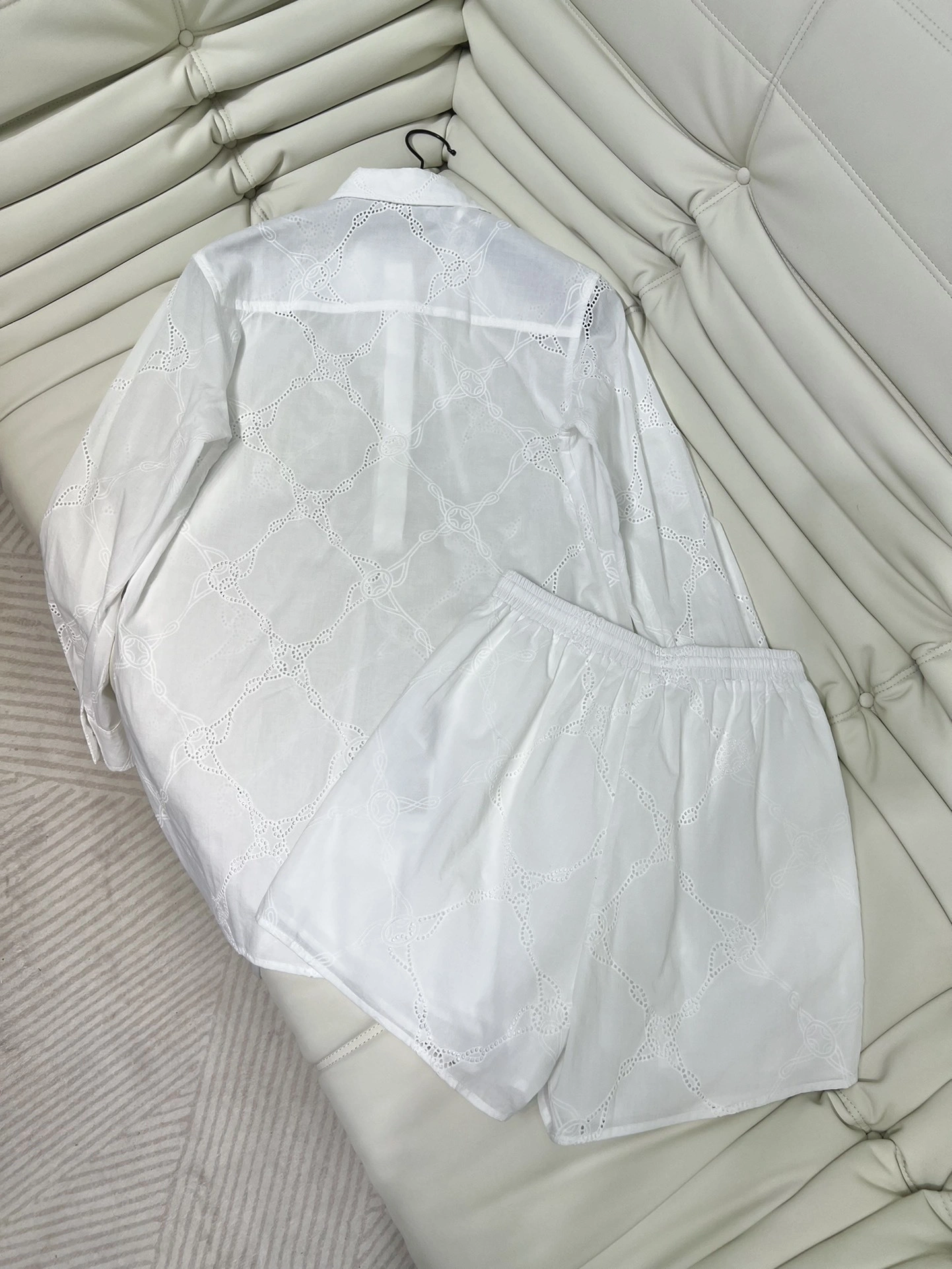 victoria- 6u33i item:D-F240G0945