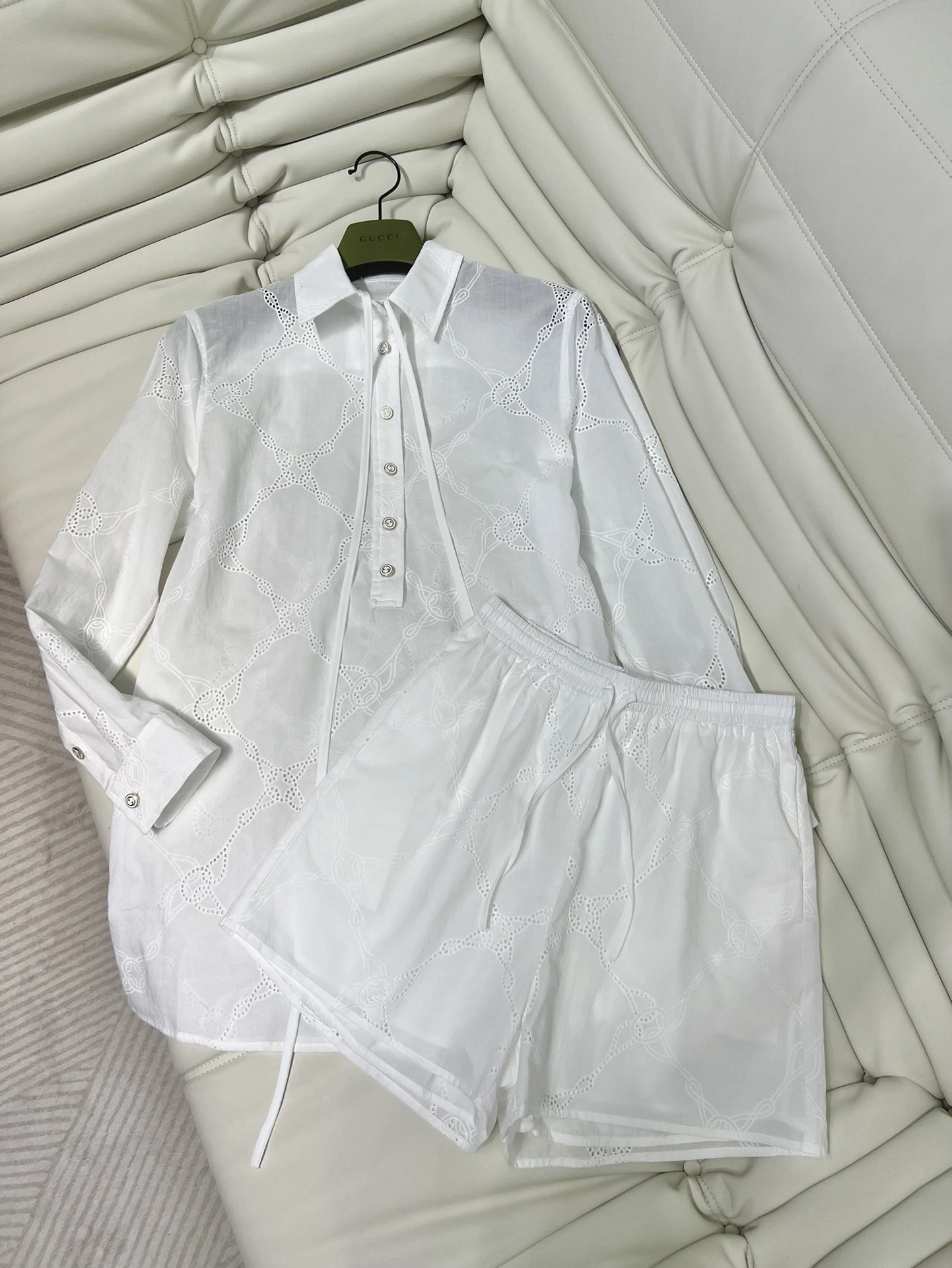 victoria- 6u33i item:D-F240G0945