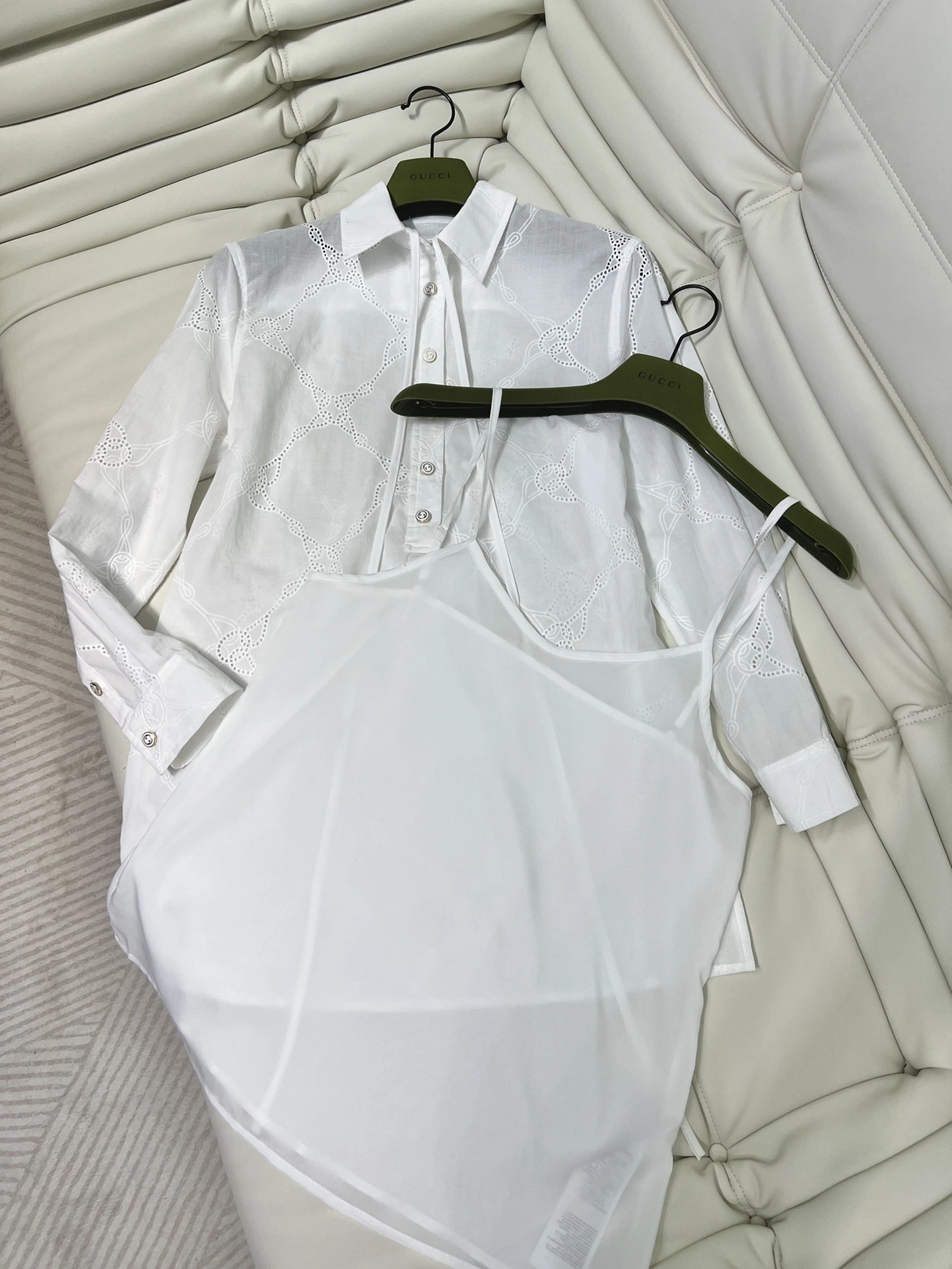 victoria- 6u33i item:D-F240G0945
