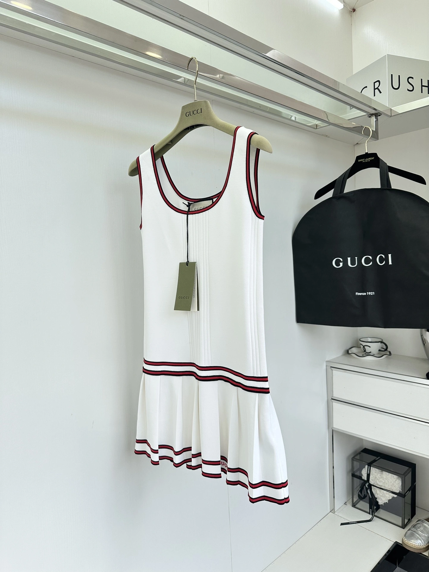victoria- 6u33i item:D-F240G2720