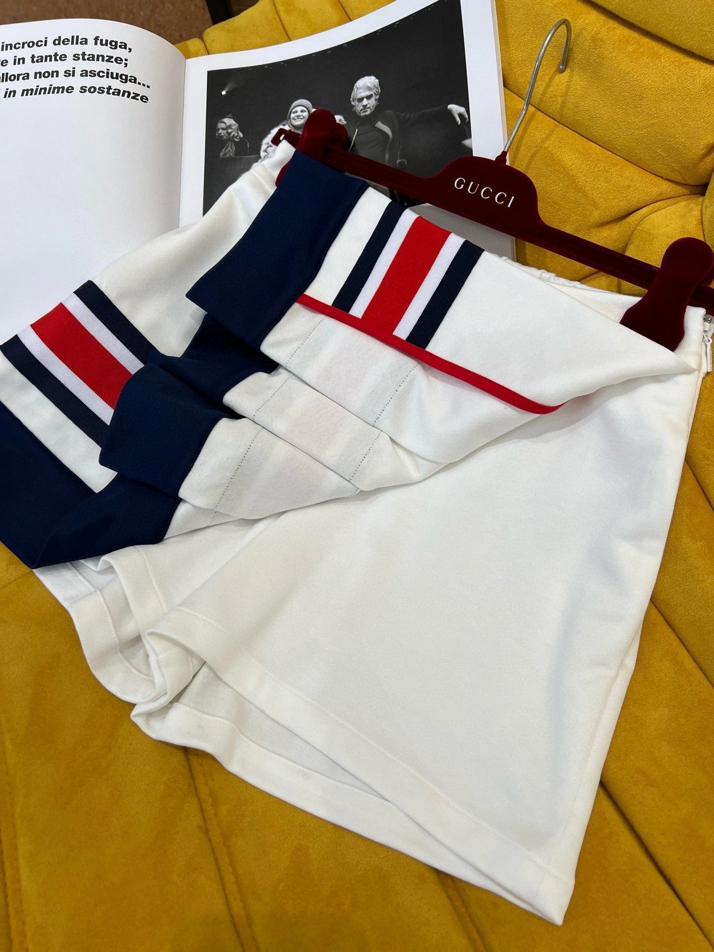 victoria- 6u33i item:D-F240G2722