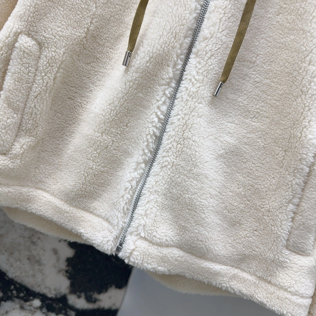 victoria- 6u33i lamb wool item:D-F240J0510
