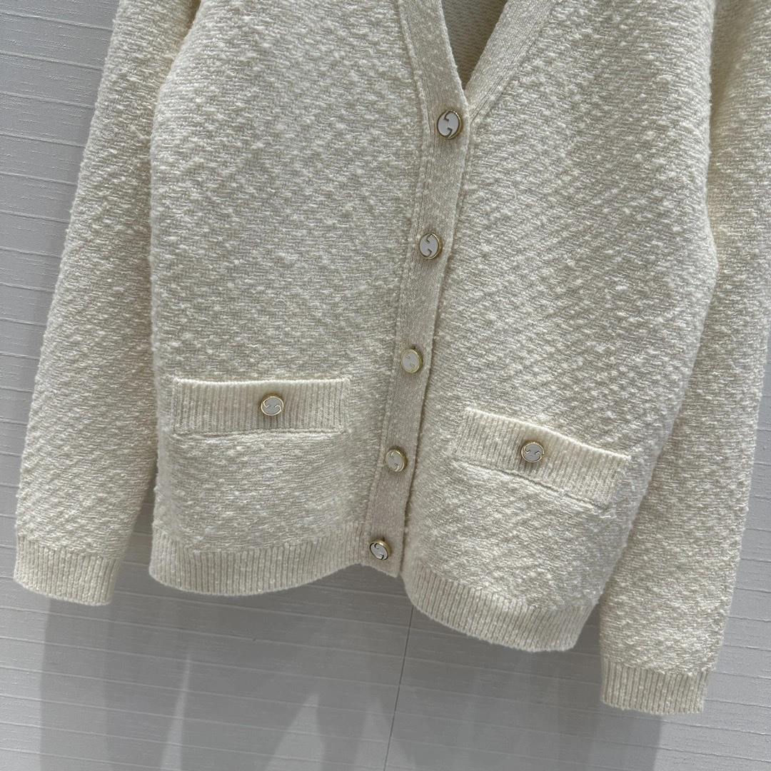 victoria- 6u33i wool item:D-F061I0618