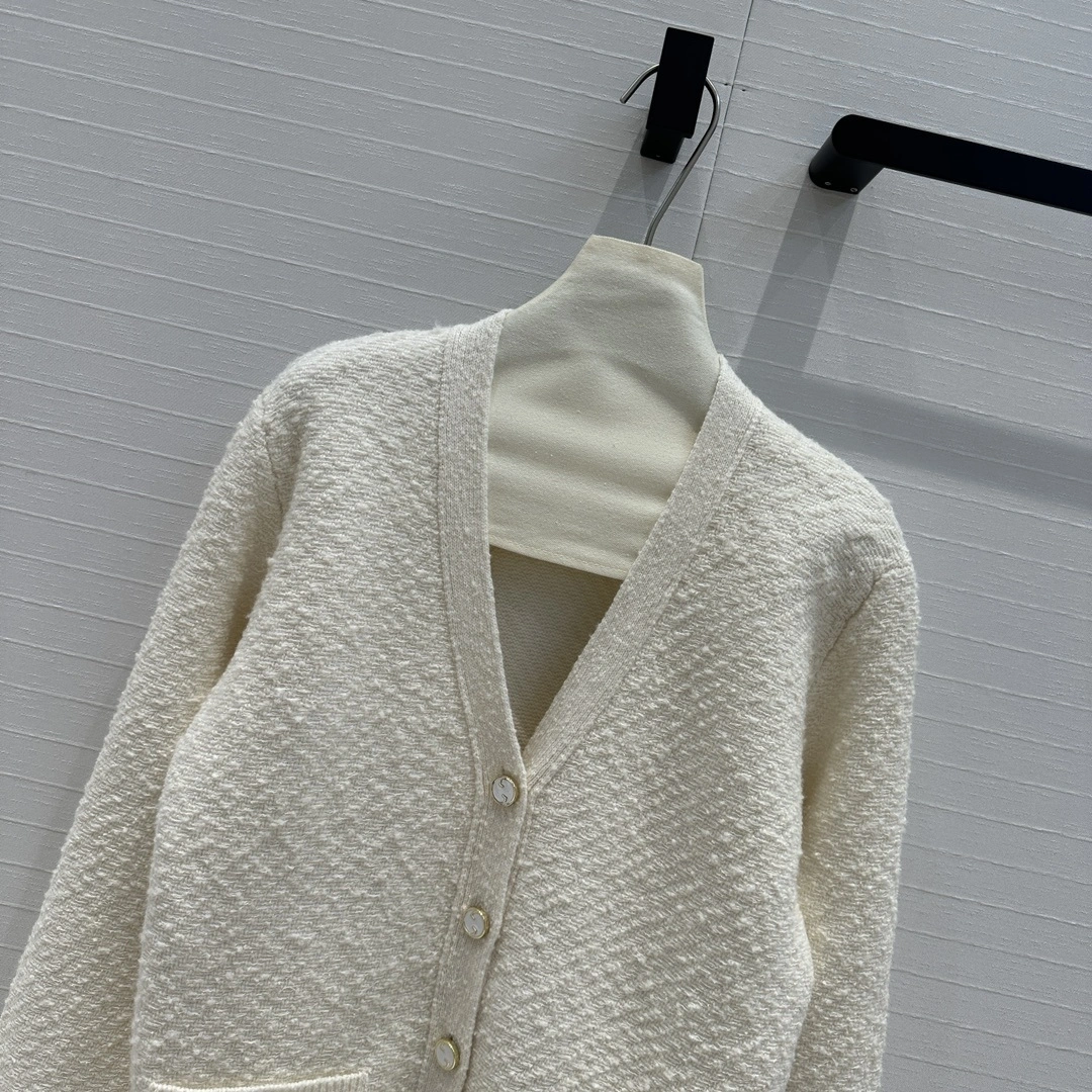 victoria- 6u33i wool item:D-F061I0618