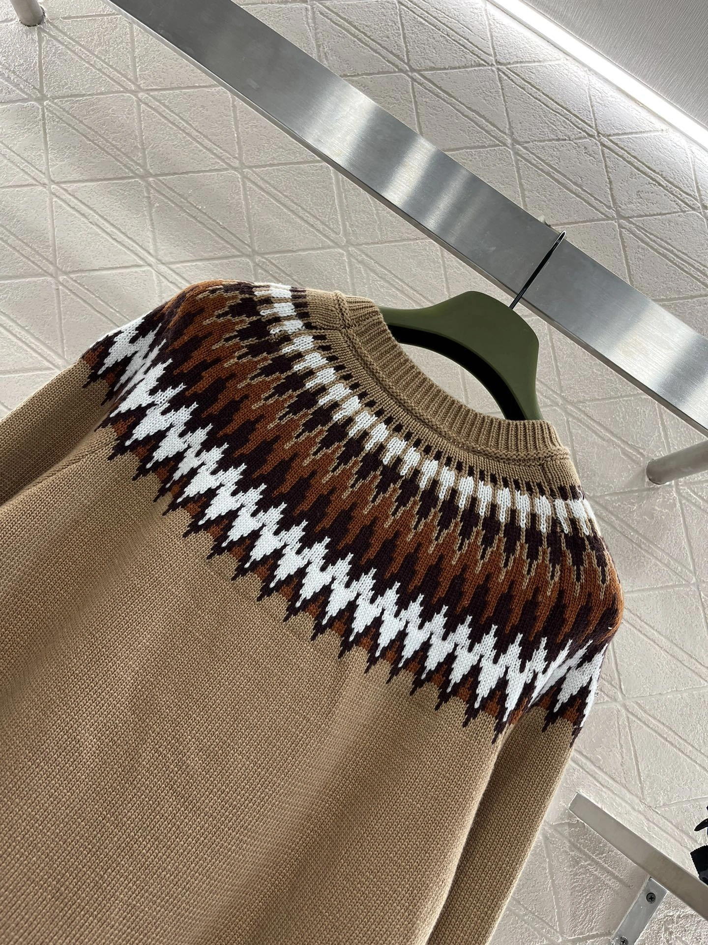 victoria- 6u33i wool item:D-F244K1704