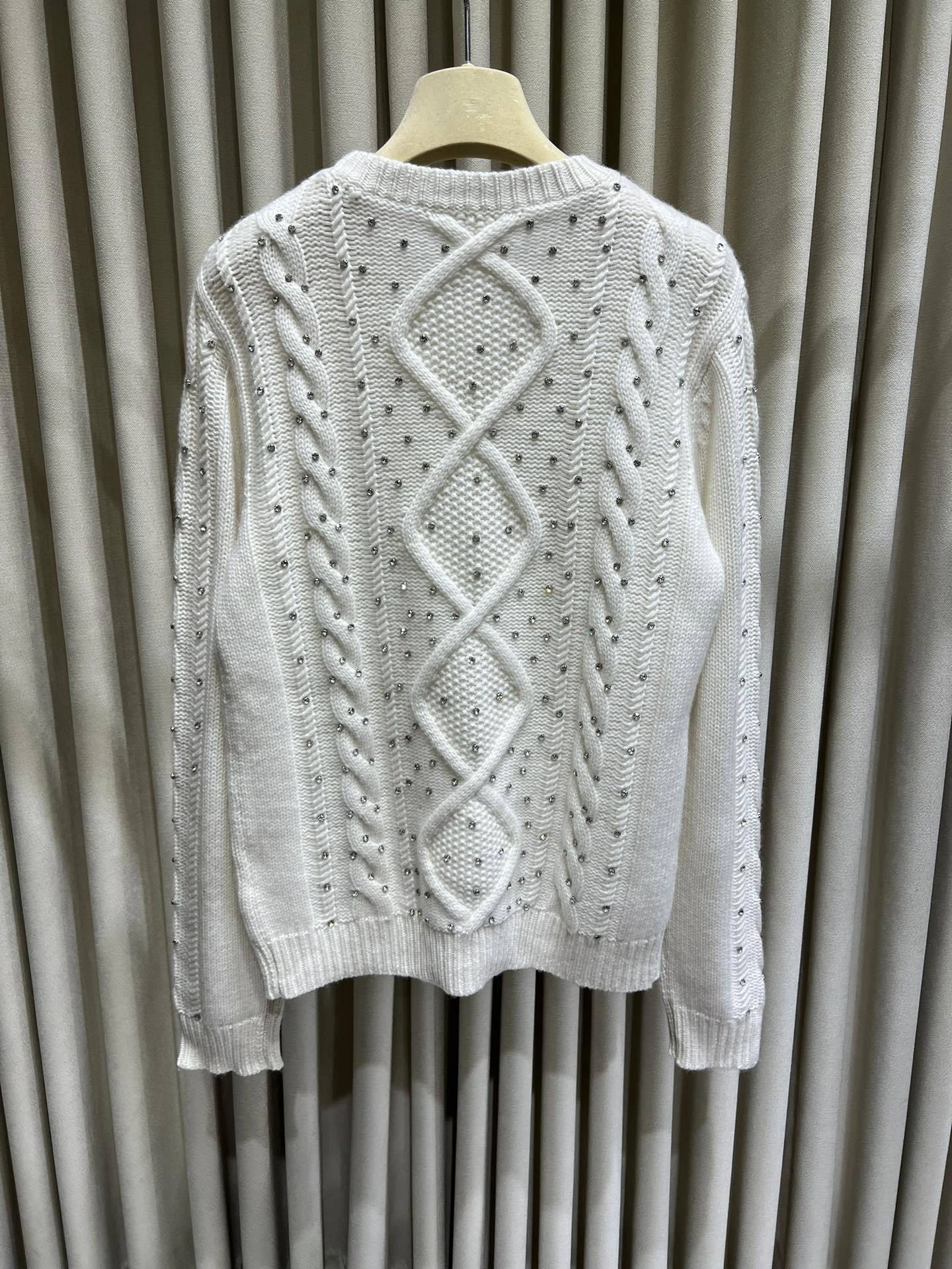 victoria- 71x71r1 cashmere 2Colour item:D-F140J2136-2