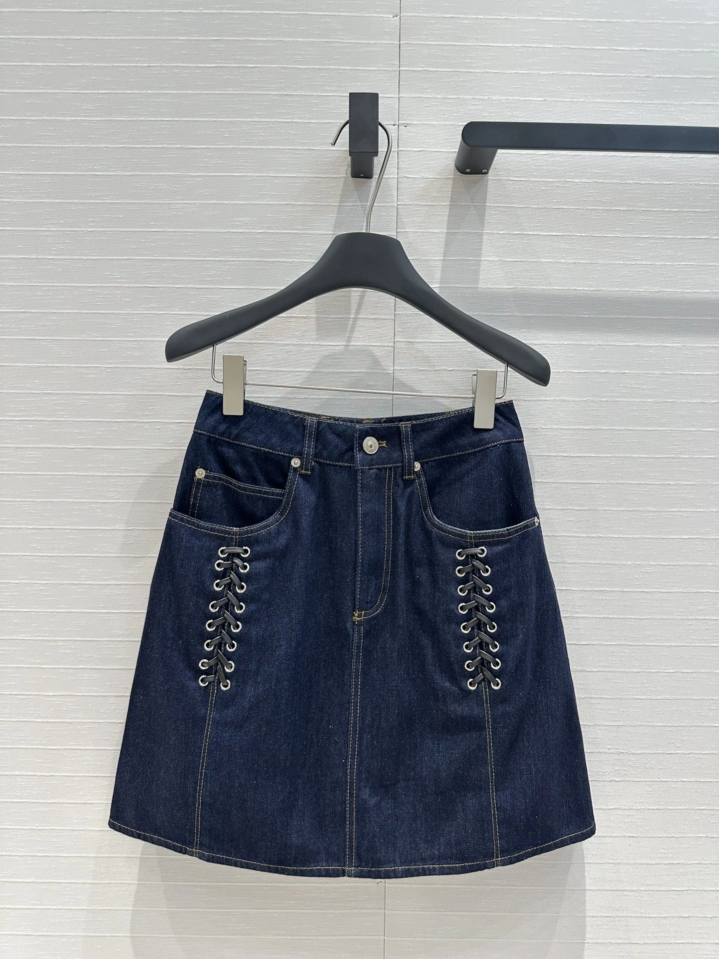 victoria- 73Qu559 item:D-F061H1532