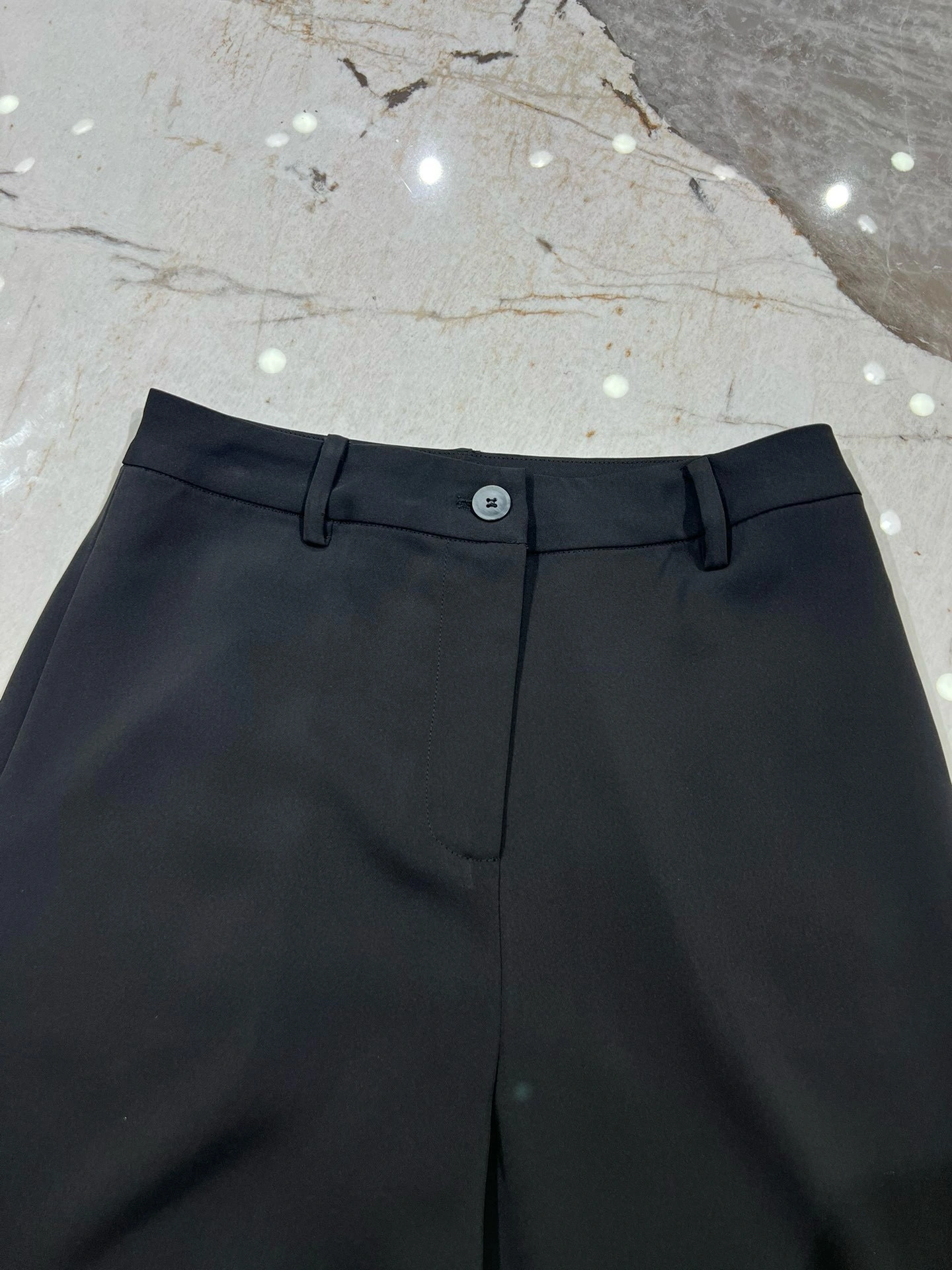 victoria- 73Qu559 item:D-F140G2463