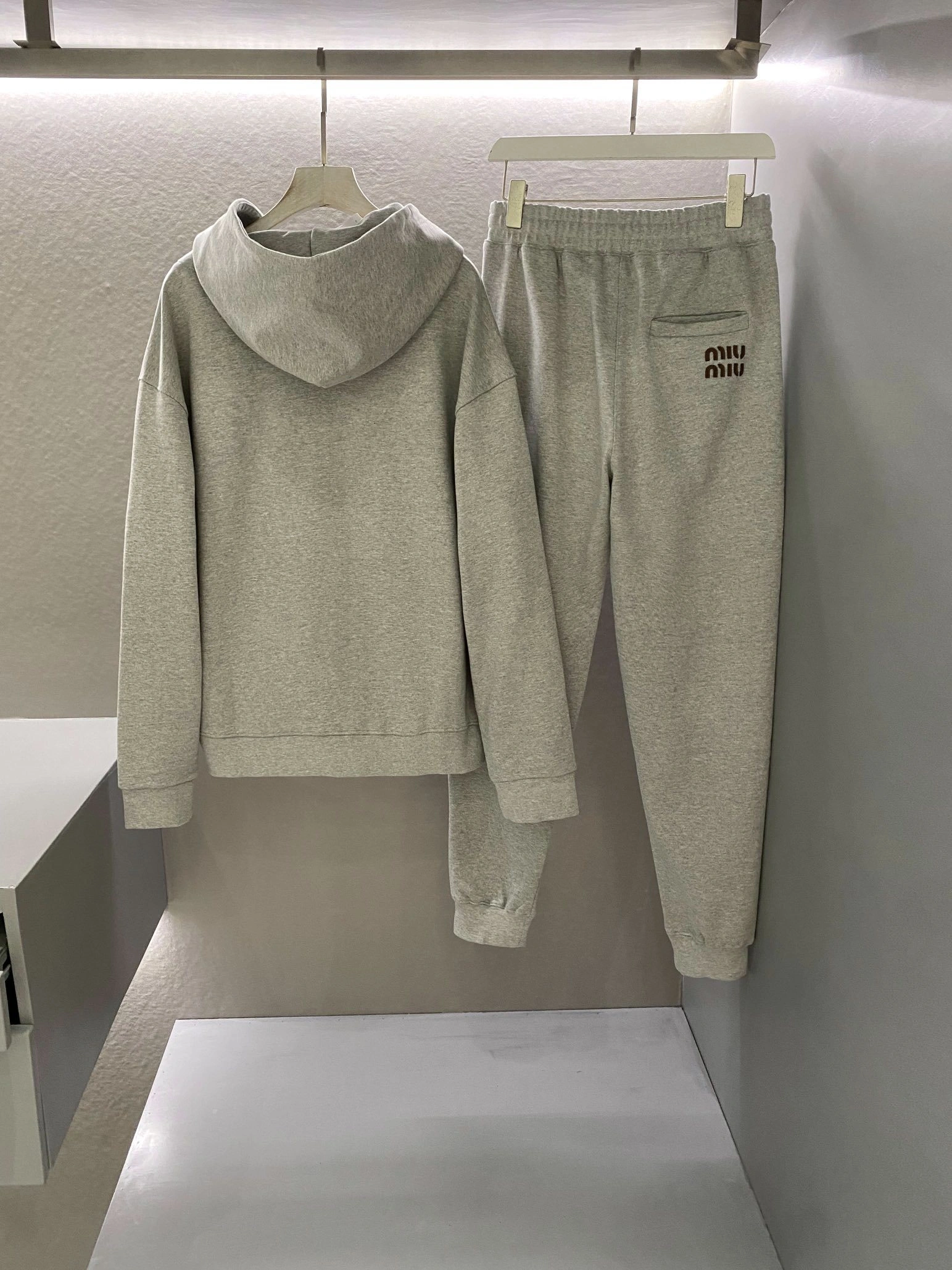 victoria- 7iu7iu Oversized item:D-F361I1338