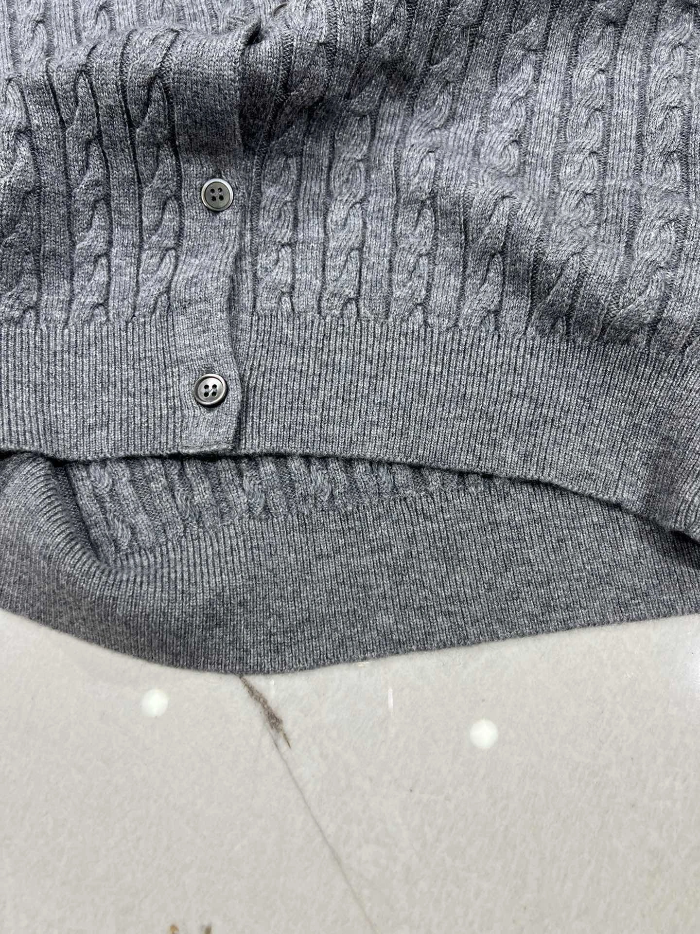 victoria- 7iu7iu cashmere item:D-F140G2405