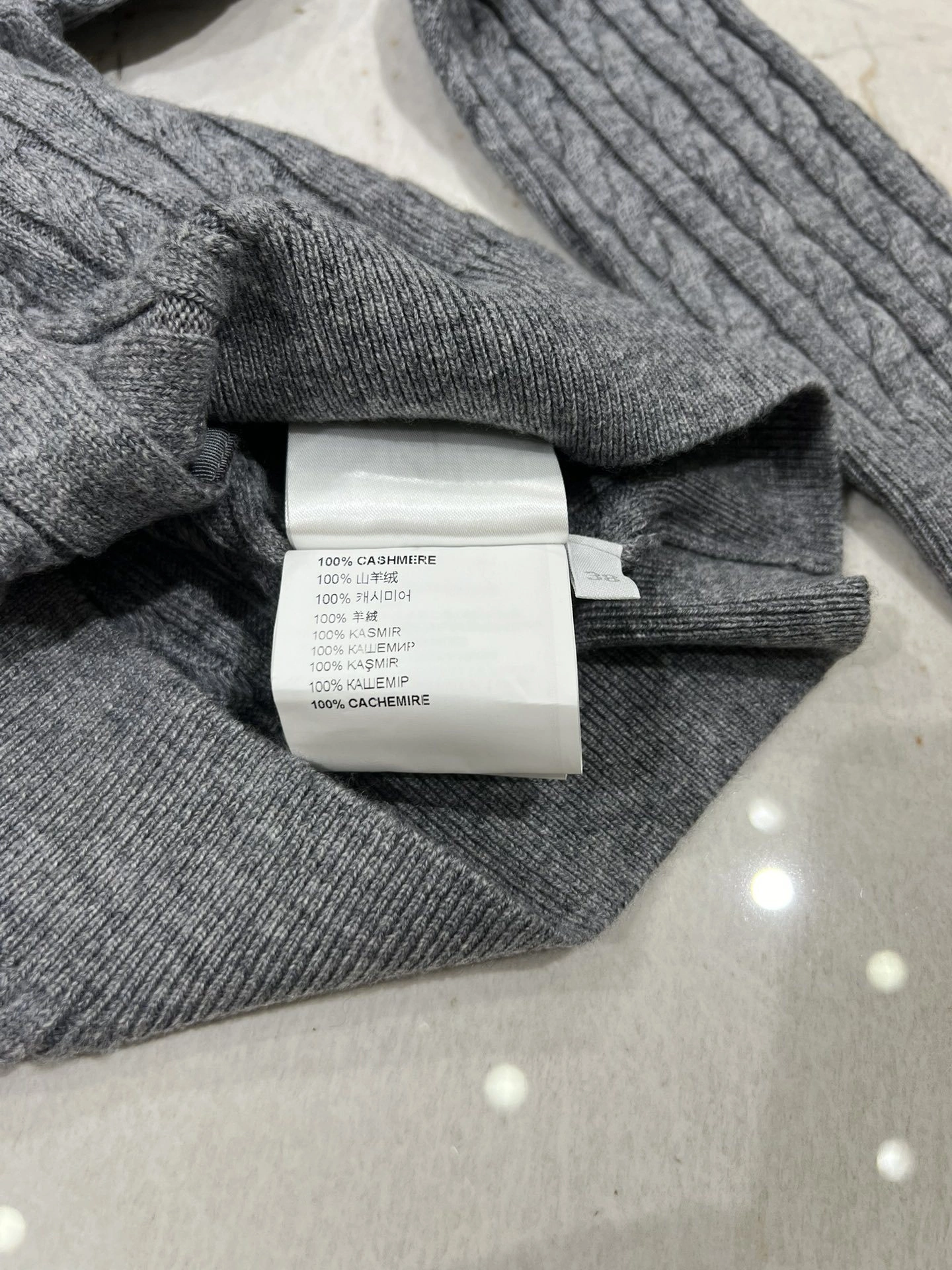victoria- 7iu7iu cashmere item:D-F140G2405