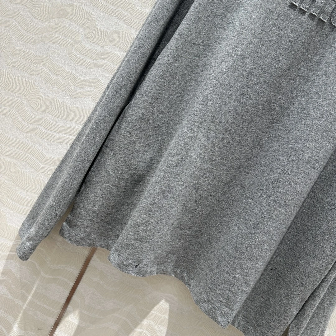 victoria- 7iu7iu embroidery 2Colour item:D-F240G2613-2