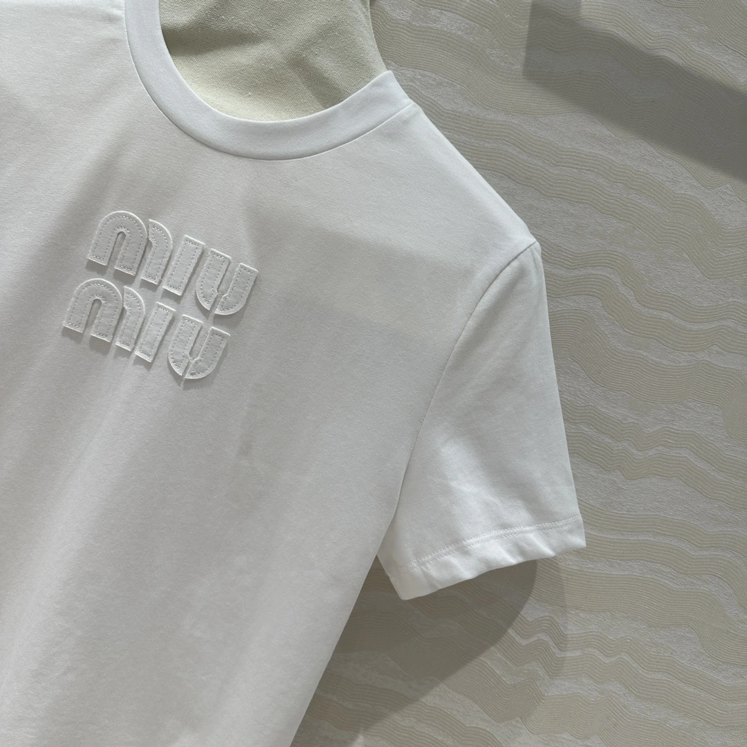 &victoria- 7iu7iu embroidery 2Colour item:D-F240G2664-2