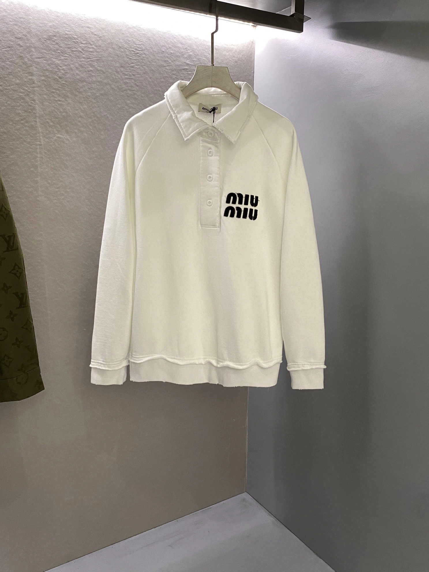 victoria- 7iu7iu embroidery oversized item:D-F361K1311
