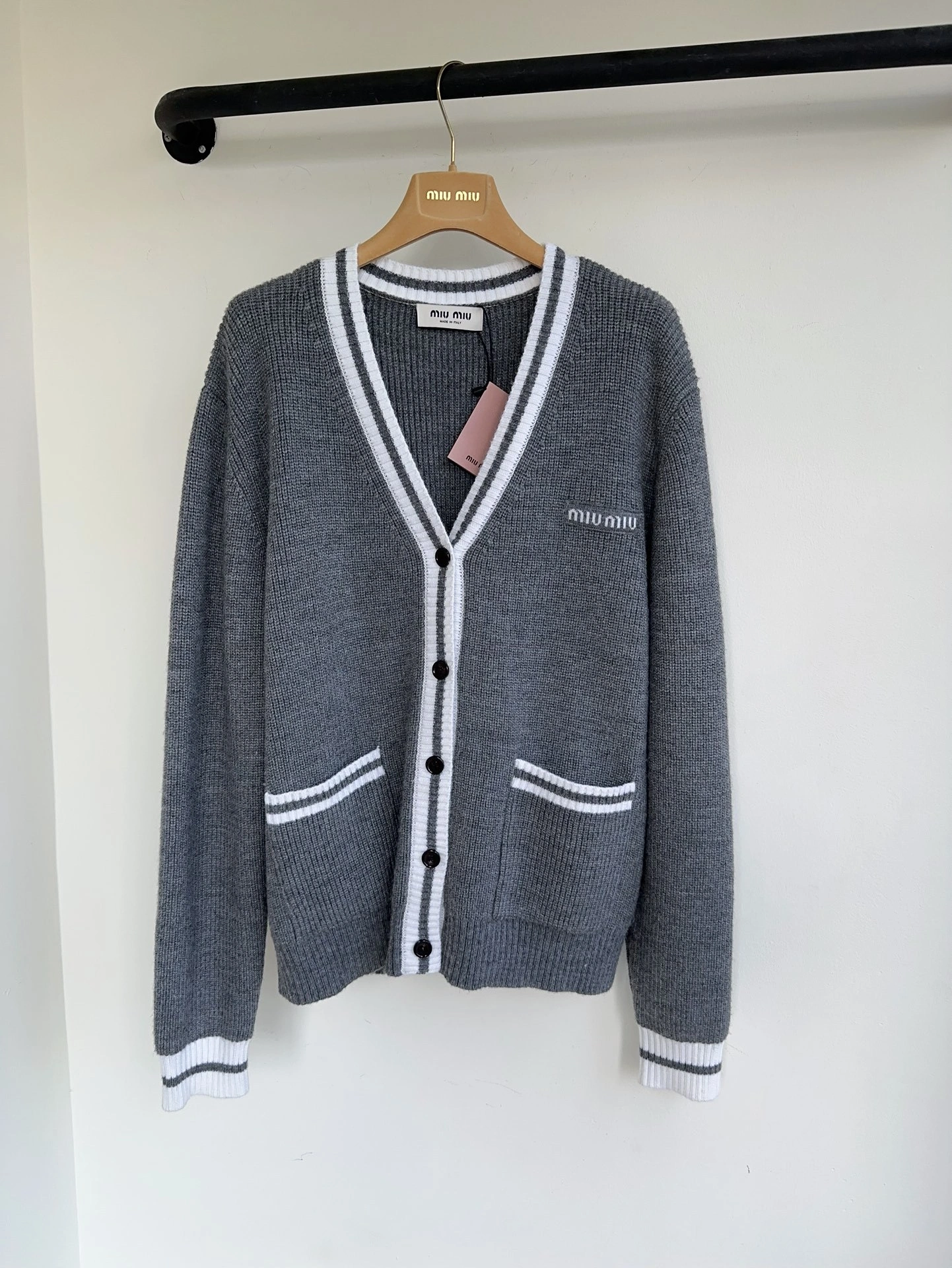 victoria- 7iu7iu item:D-F245K0721
