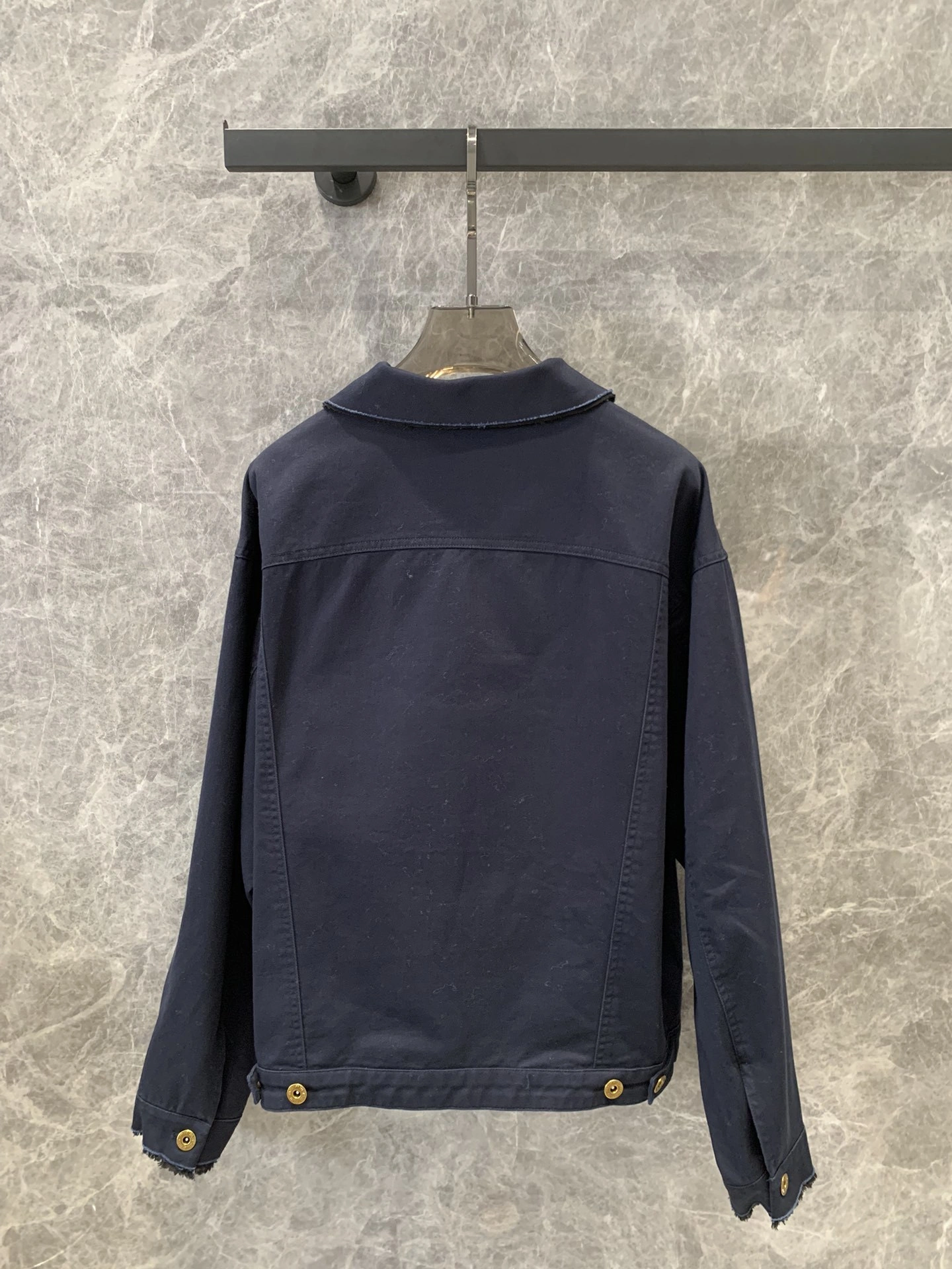 victoria- 7iu7iu oversized item:D-F240I1011