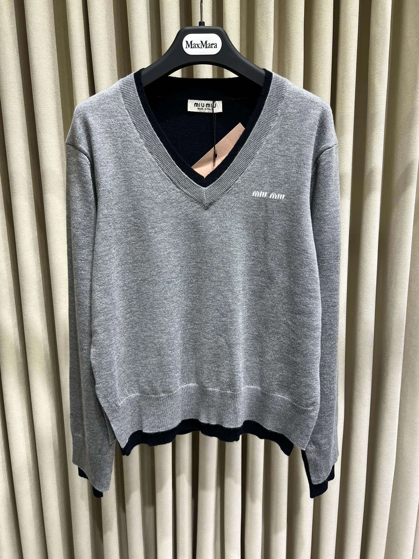 victoria- 7iu7iu wool item:D-F140G2403