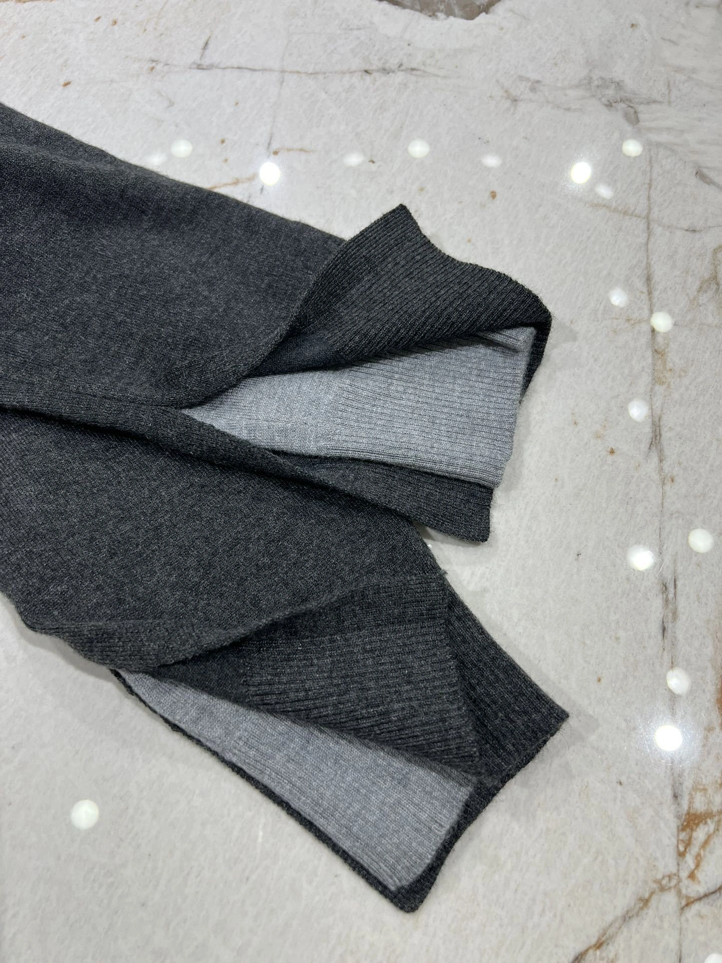 victoria- 7iu7iu wool item:D-F140G2404